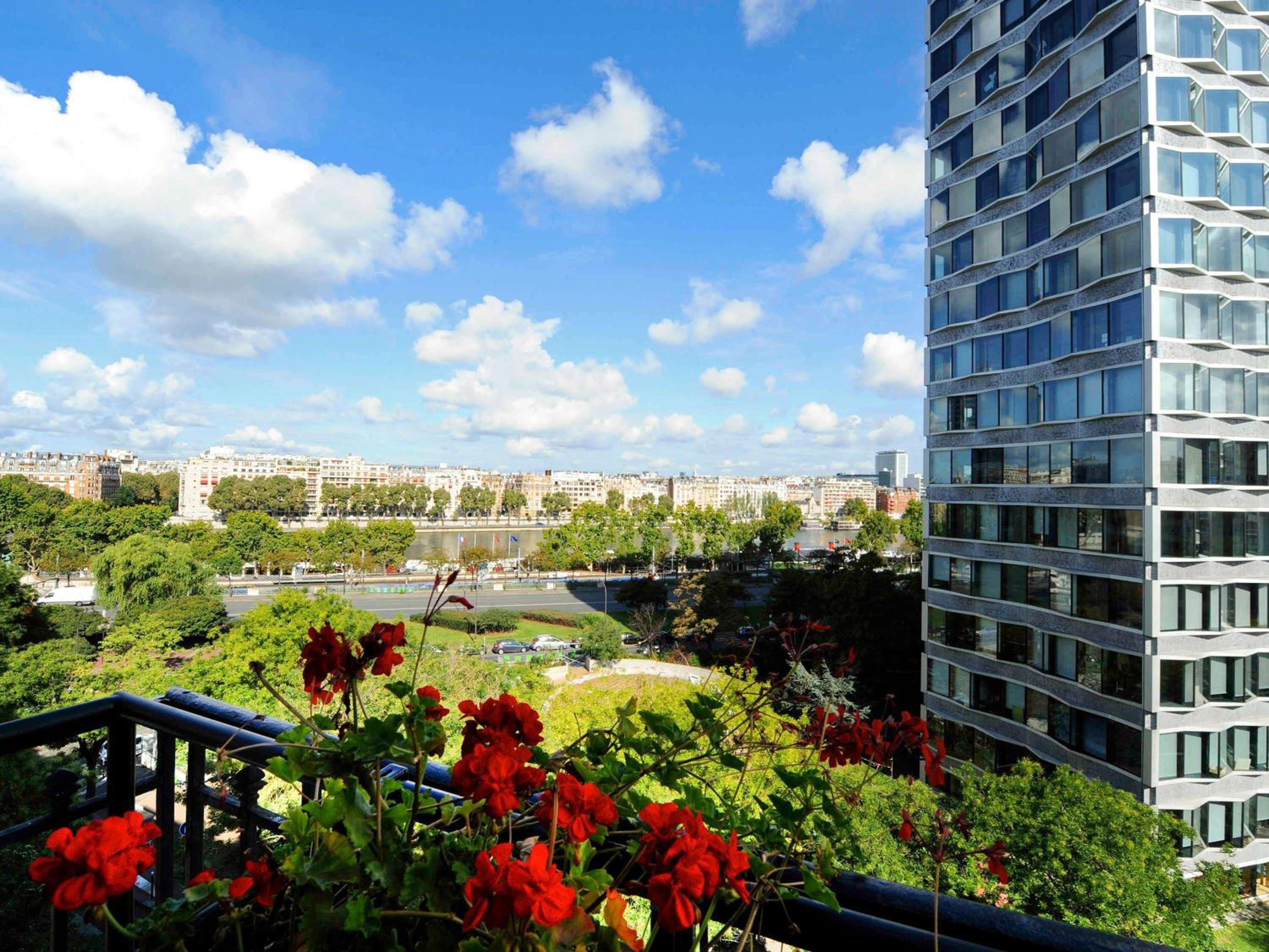 Mercure Paris Tour Eiffel Pont Mirabeau 2