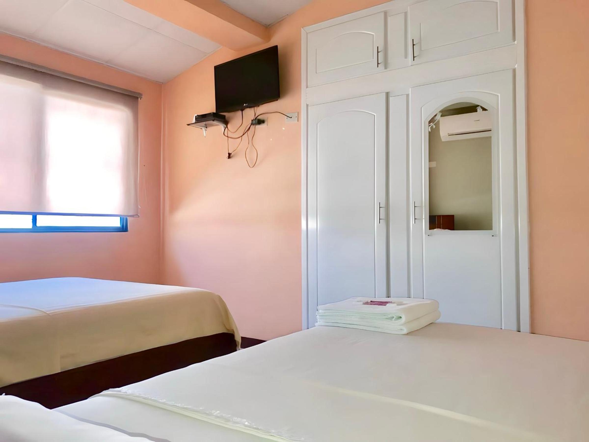 Villa Garza Inn