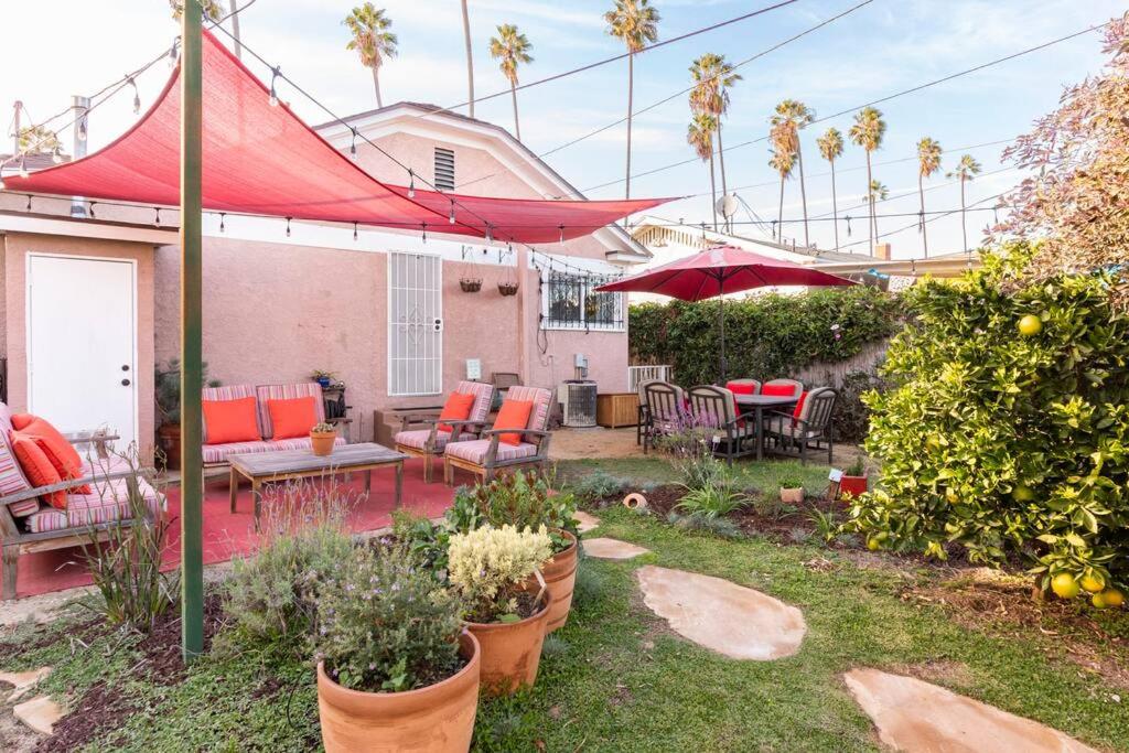Charming Los Angeles Craftsman-Cottage House