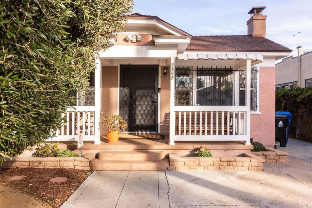 Charming Los Angeles Craftsman-Cottage House