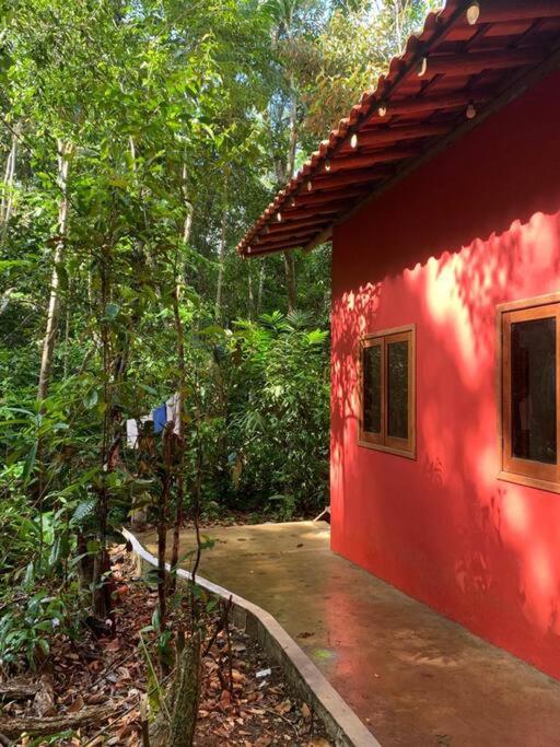Casa Vermelha no Sítio das Árvores