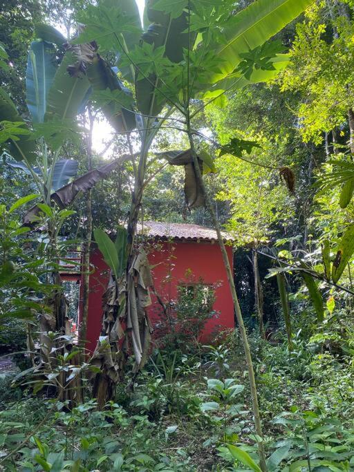Casa Vermelha no Sítio das Árvores