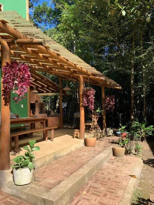Casa Vermelha no Sítio das Árvores