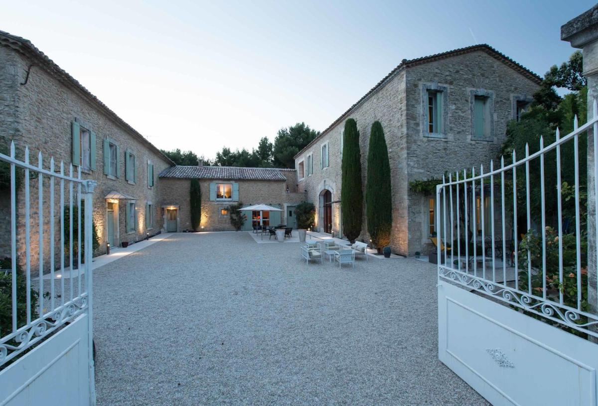 La Cour Des Sens