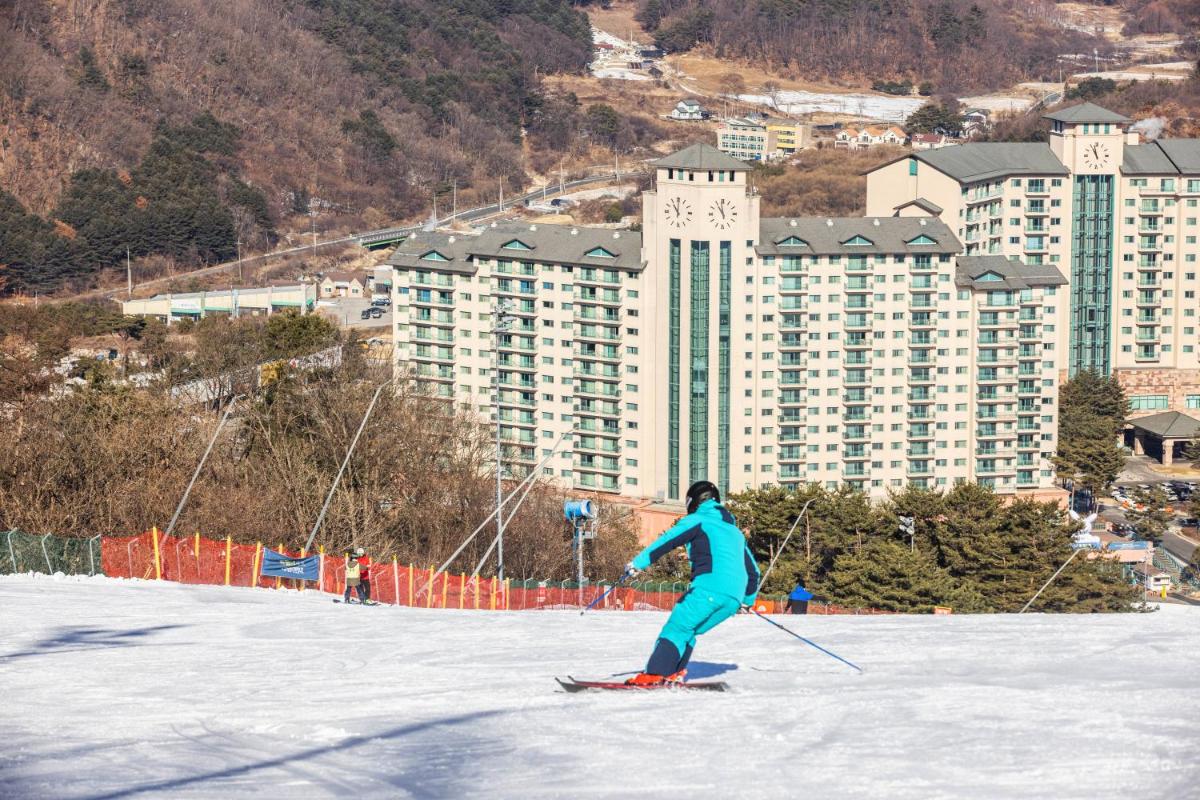 Oak Valley Resort Valley Village
