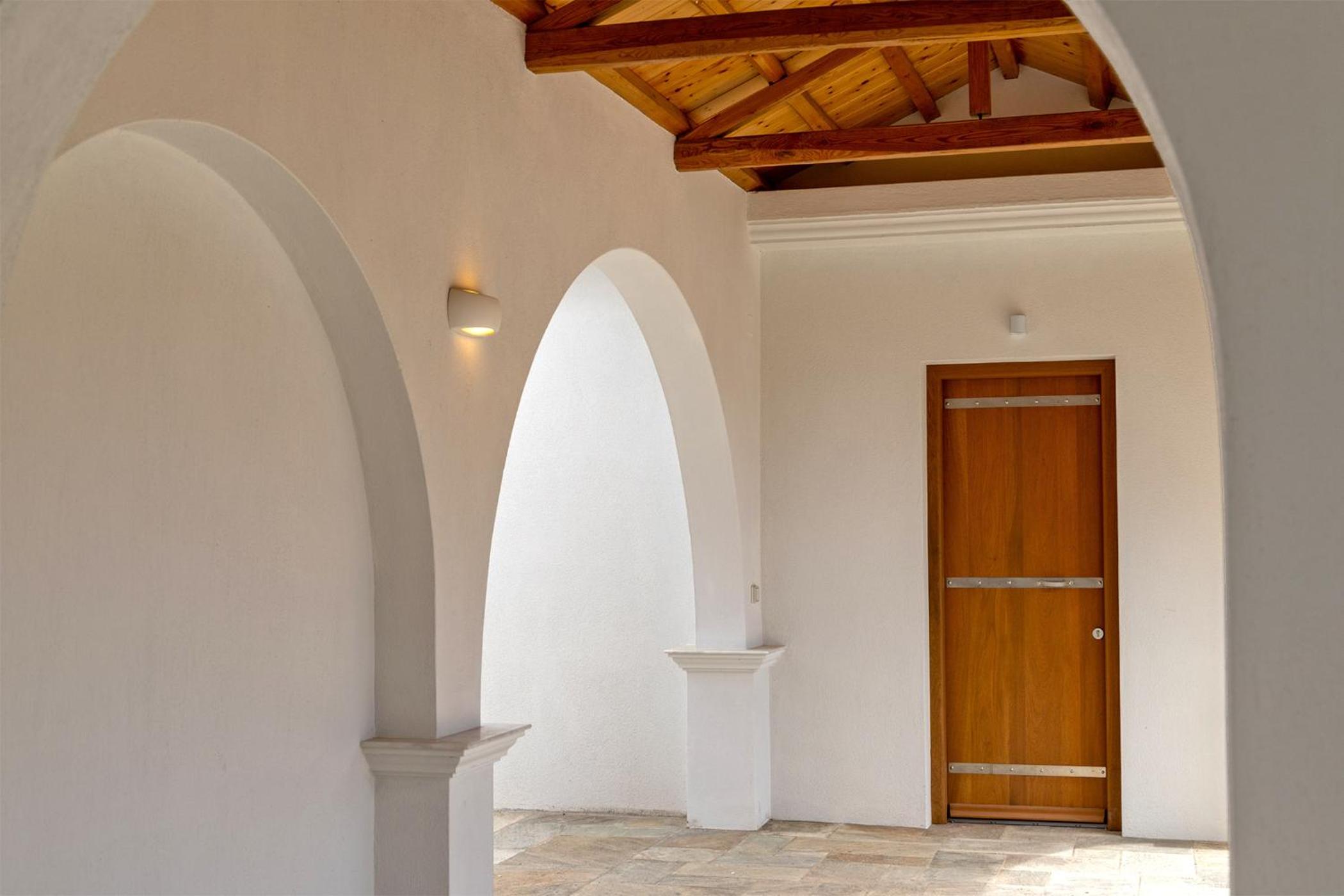 Sunshine Pool Villa