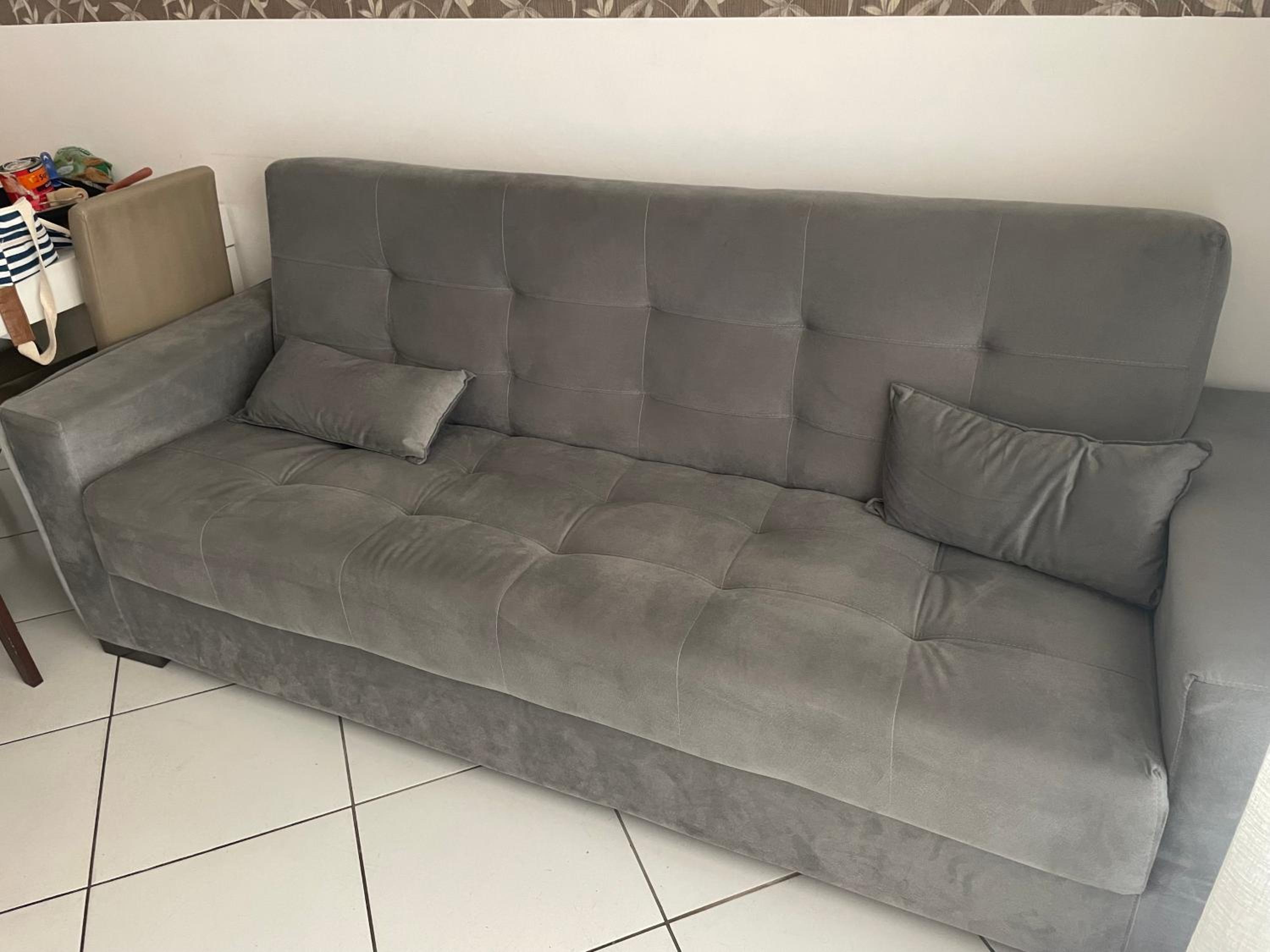 Apto LINDO NOVO, Ótima Localização com dois Dormitórios e Varanda Gourmet