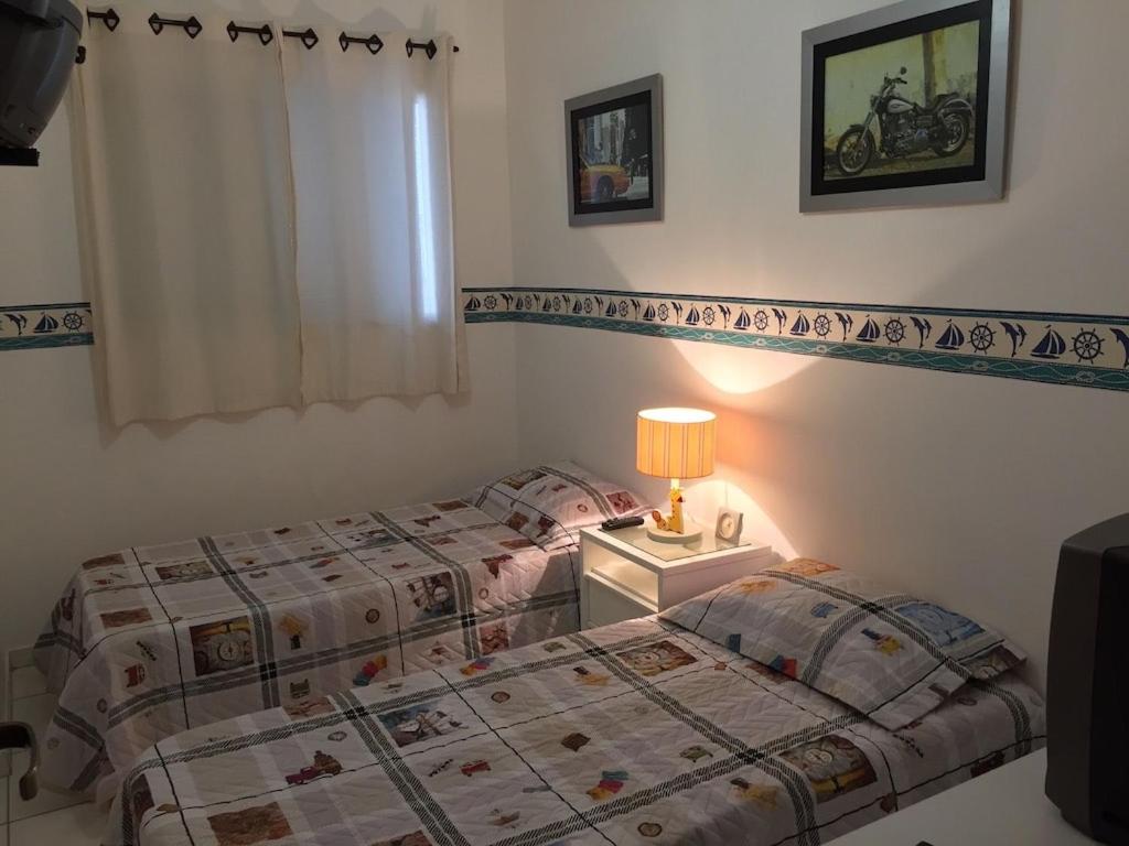 Apto LINDO NOVO, Ótima Localização com dois Dormitórios e Varanda Gourmet
