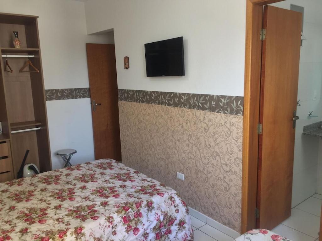 Apto LINDO NOVO, Ótima Localização com dois Dormitórios e Varanda Gourmet
