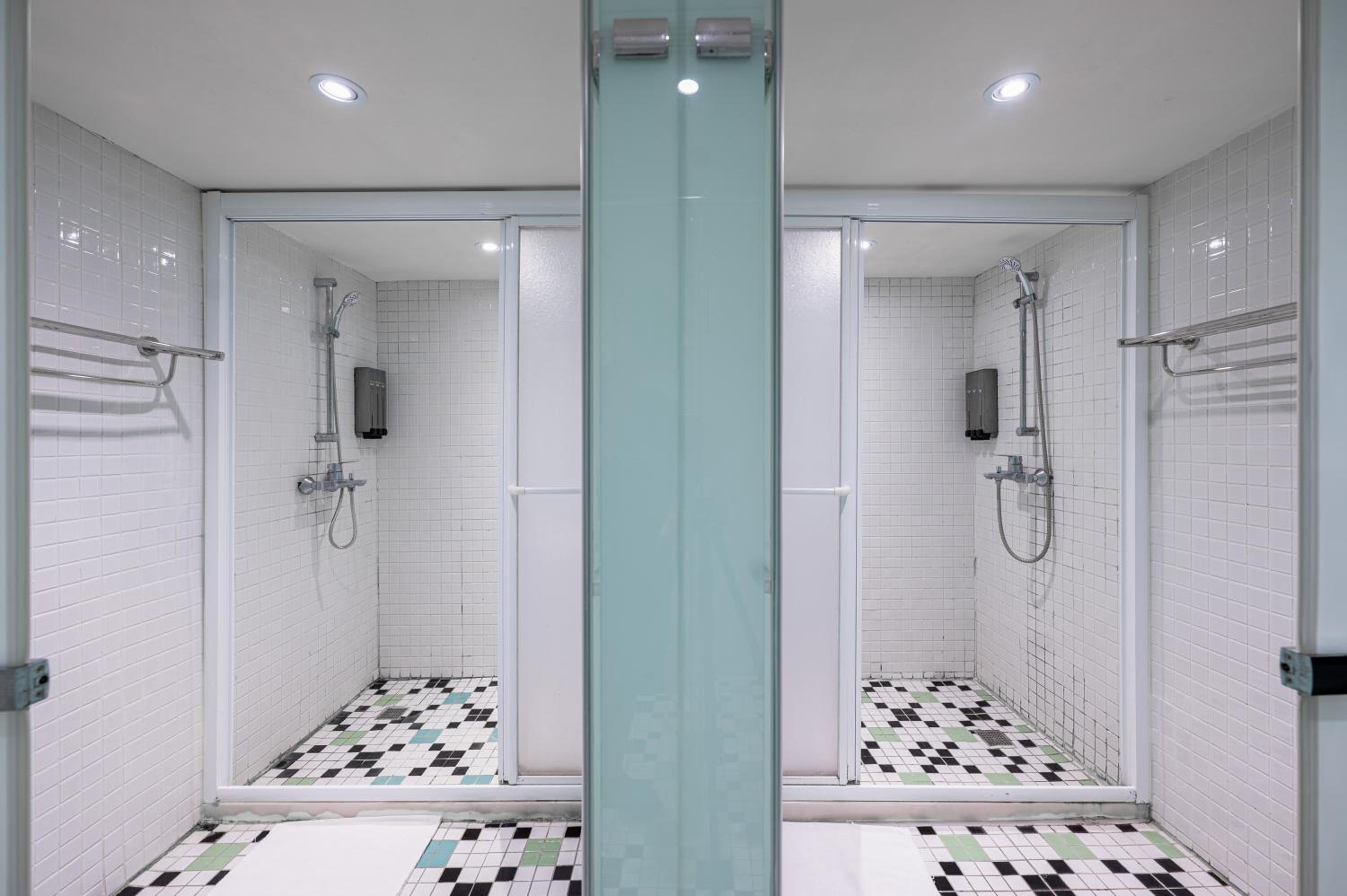 Light Hostel - Tainan