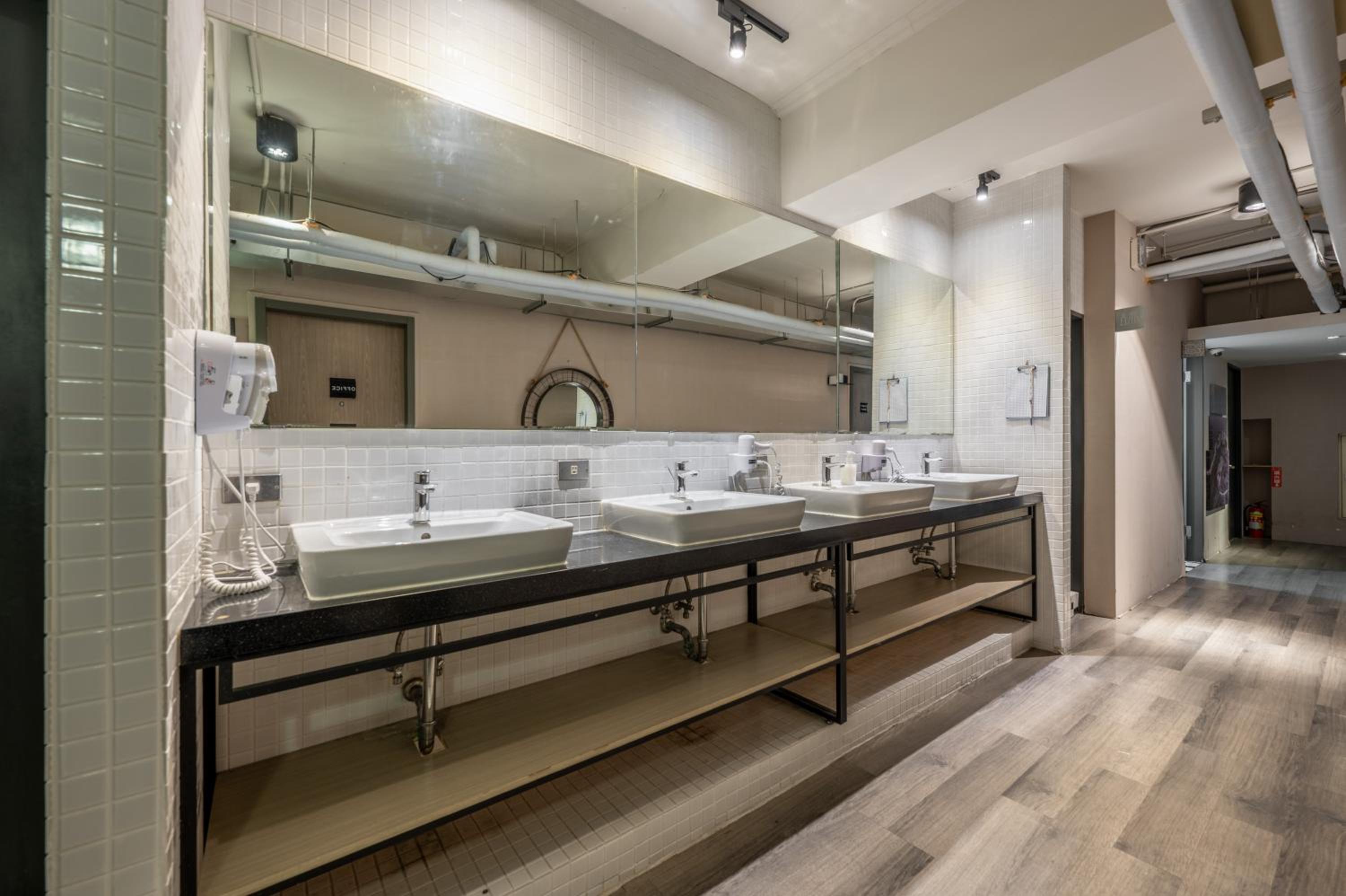 Light Hostel - Tainan
