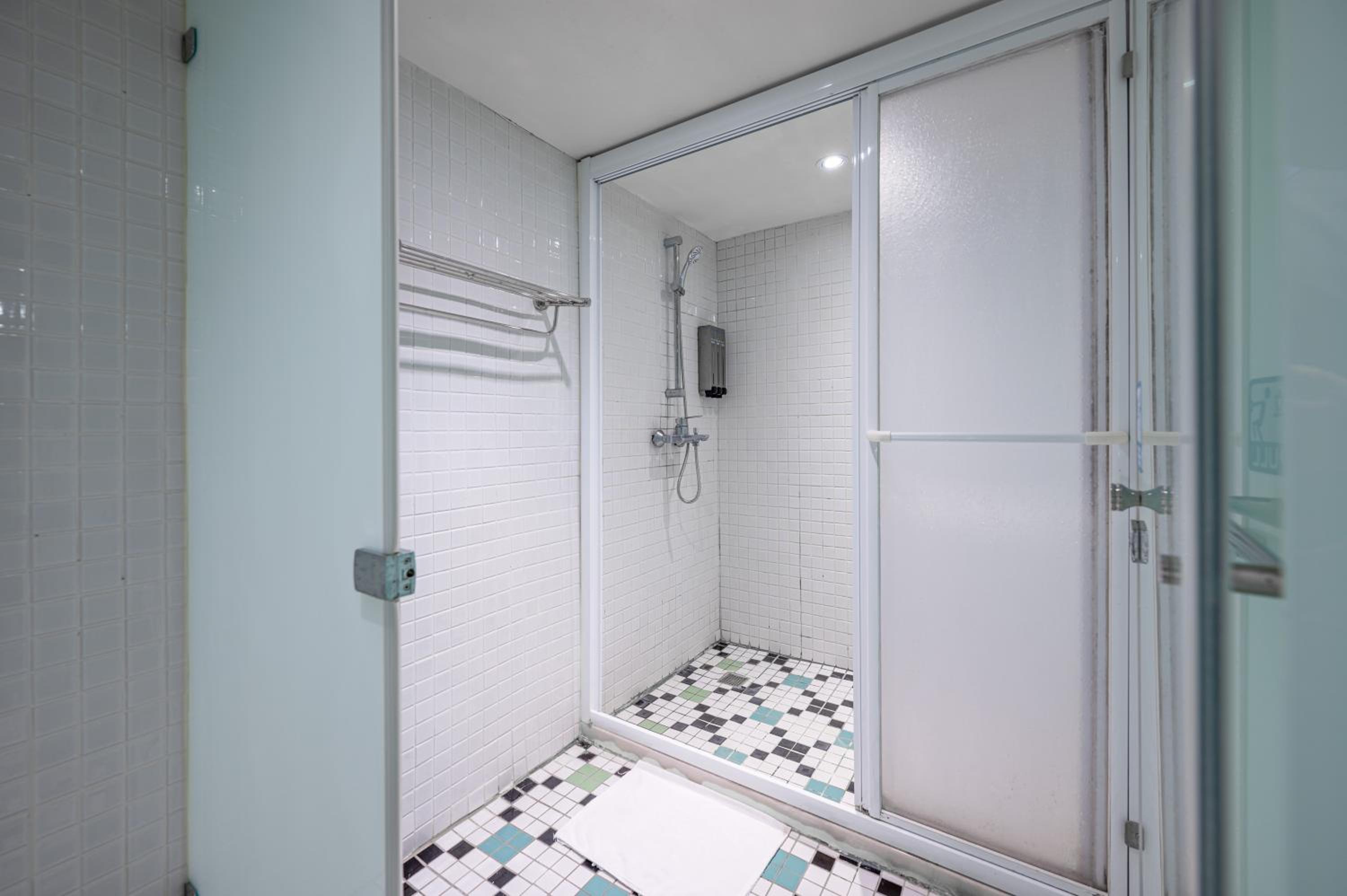 Light Hostel - Tainan