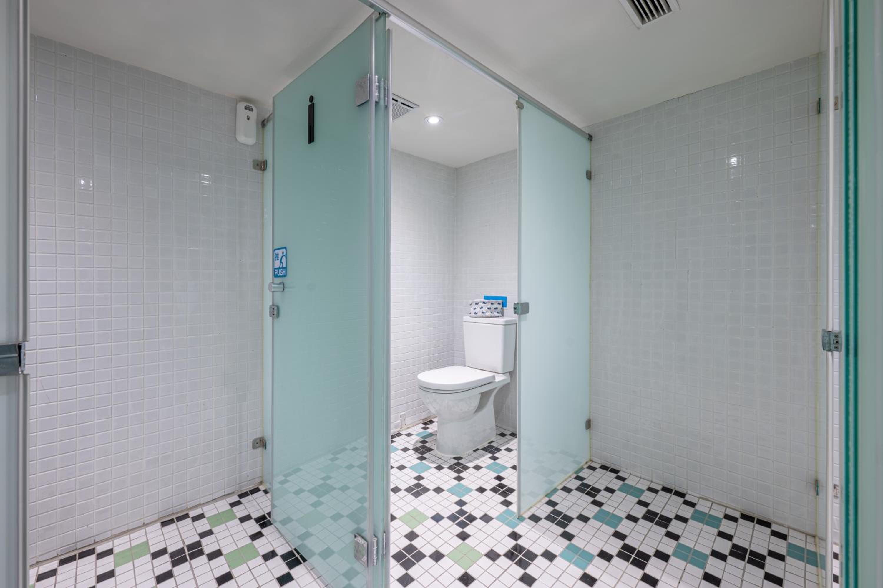Light Hostel - Tainan