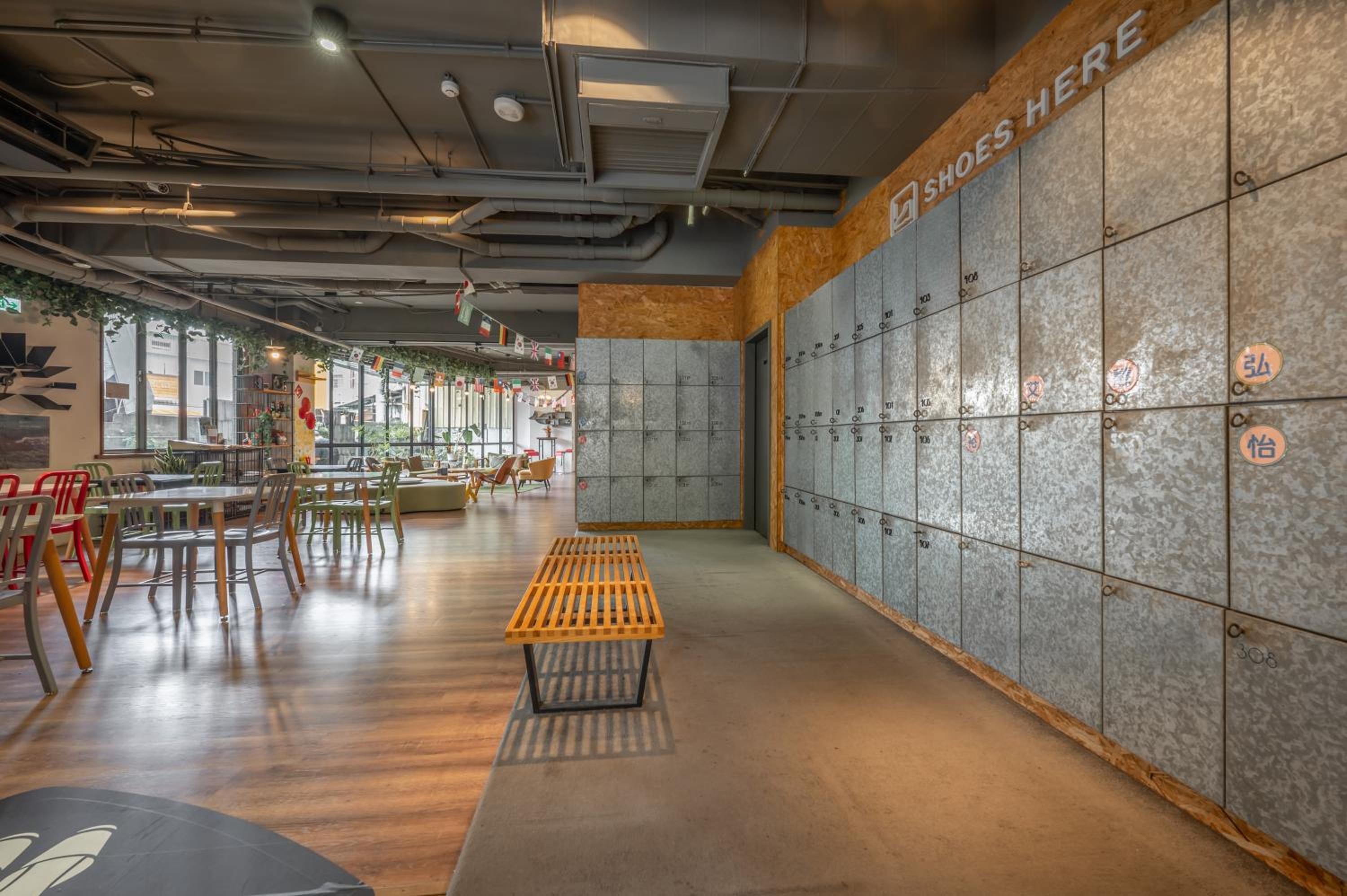 Light Hostel - Tainan
