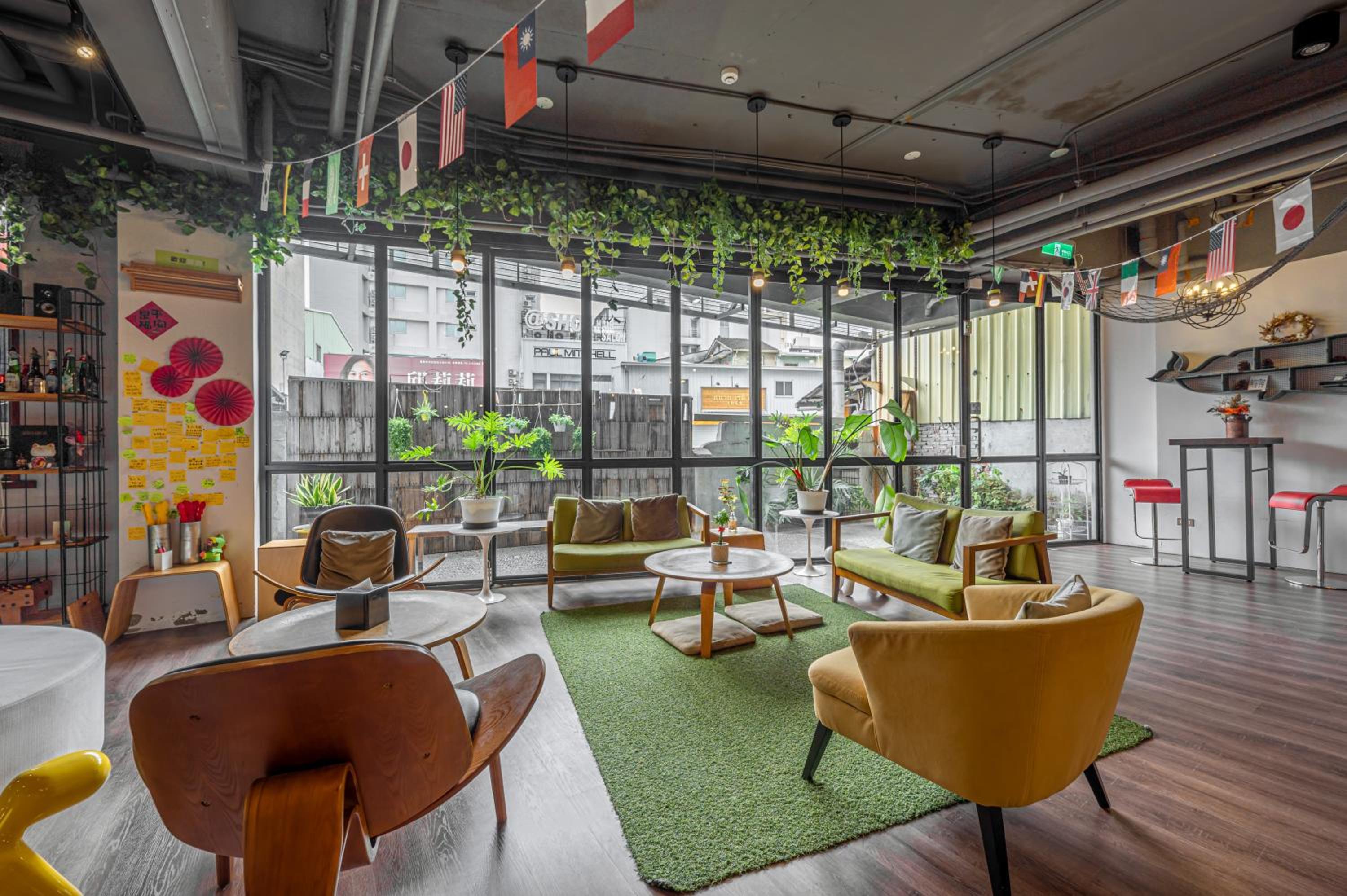Light Hostel - Tainan