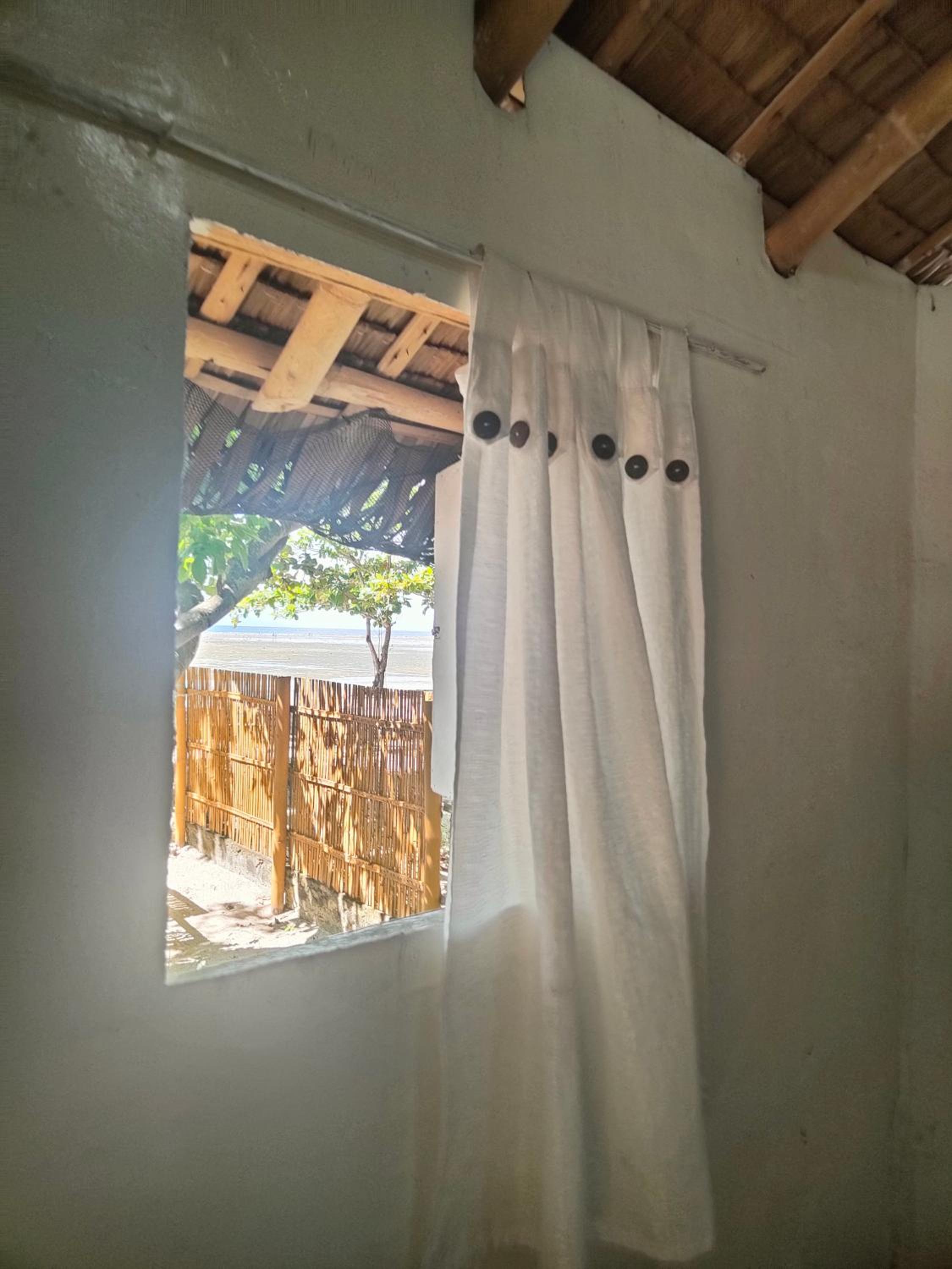 Beach Front Calatagan Apartelle