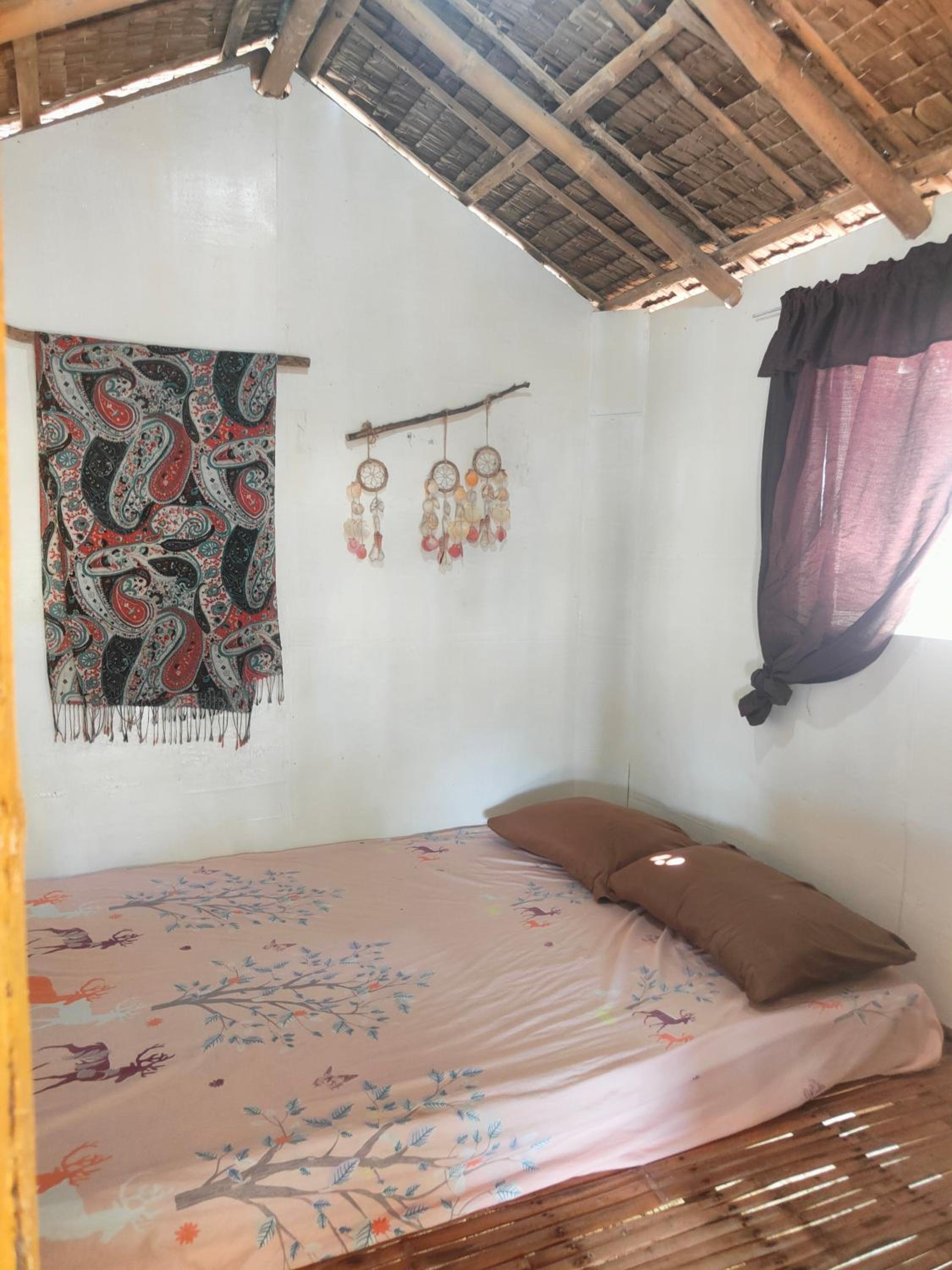 Beach Front Calatagan Apartelle