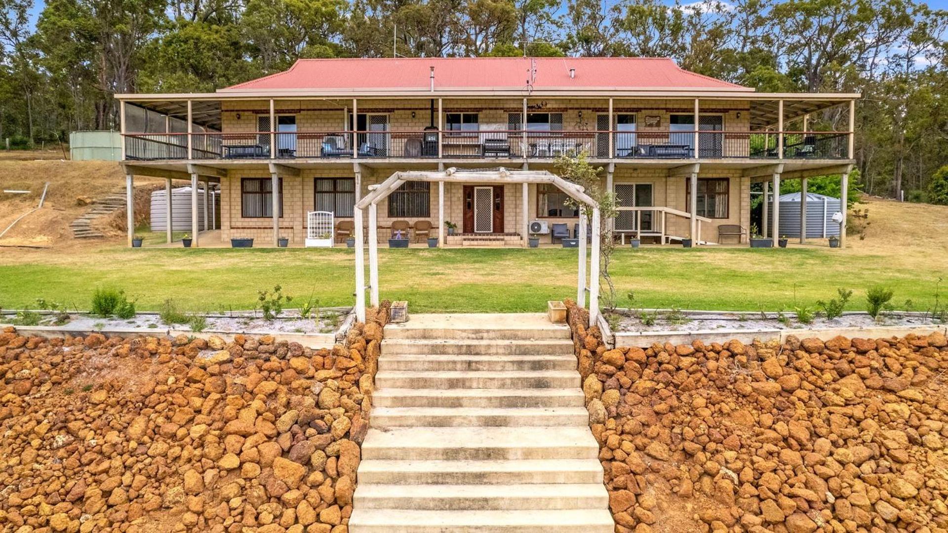 Nannup Ponds Top Floor Home