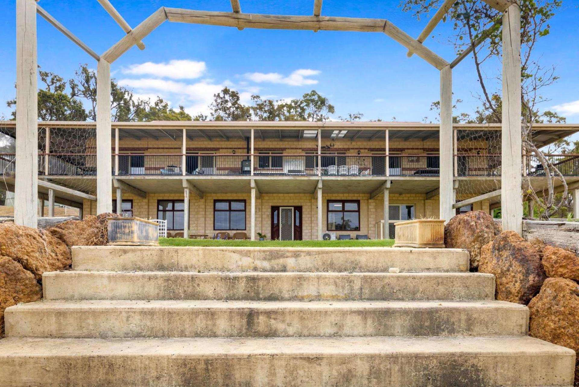 Nannup Ponds Top Floor Home