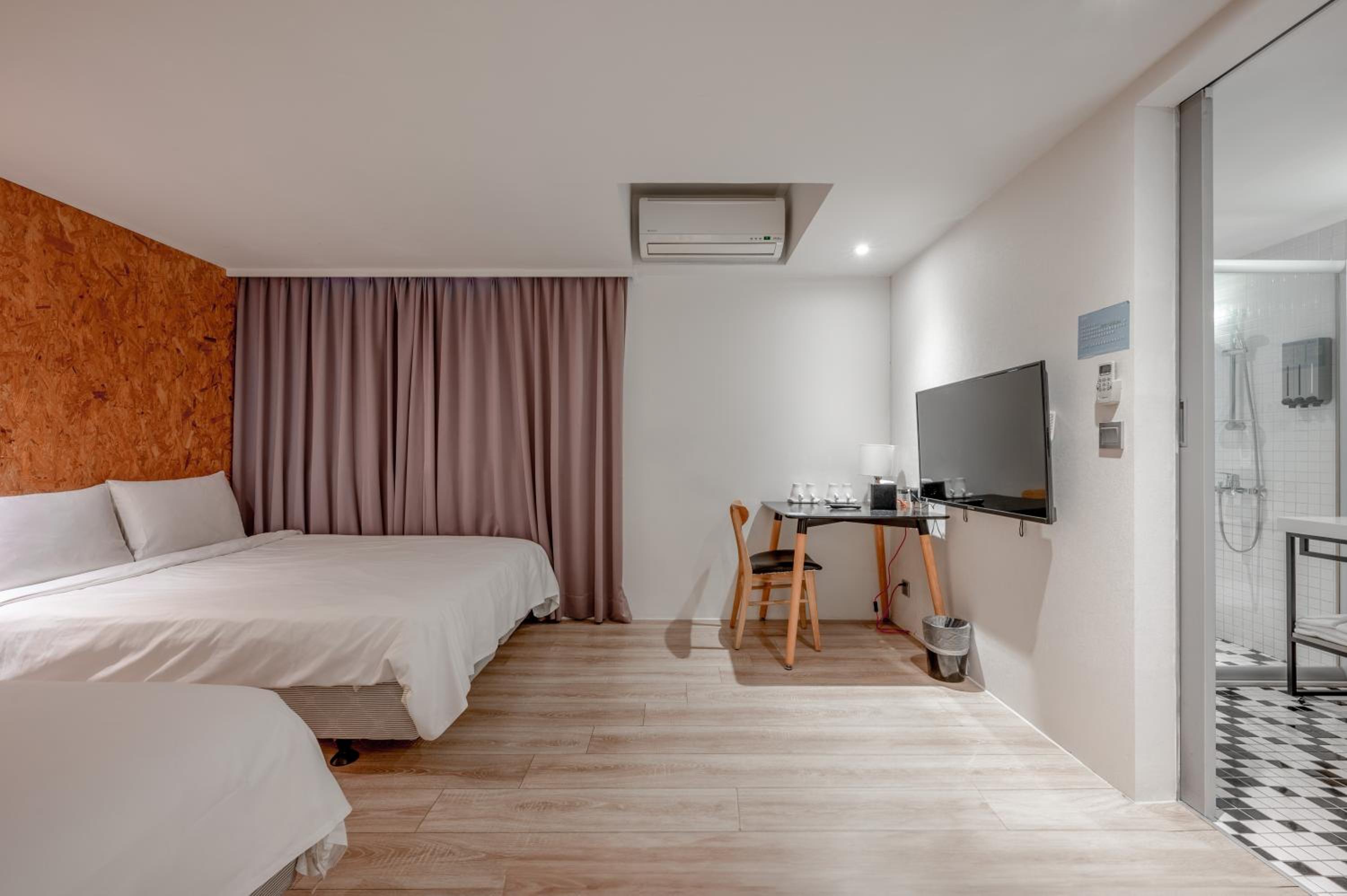 Light Hostel - Tainan