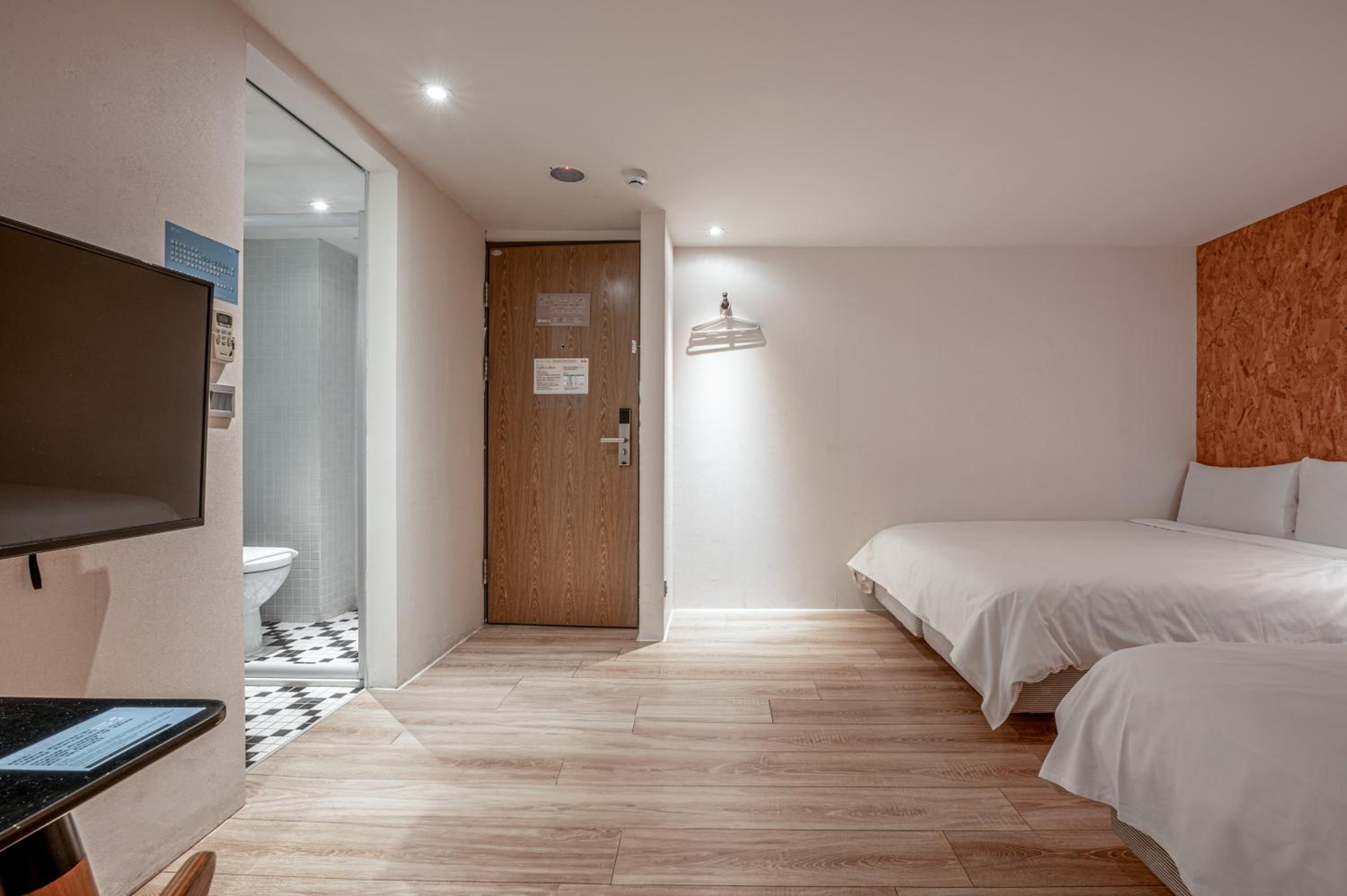 Light Hostel - Tainan