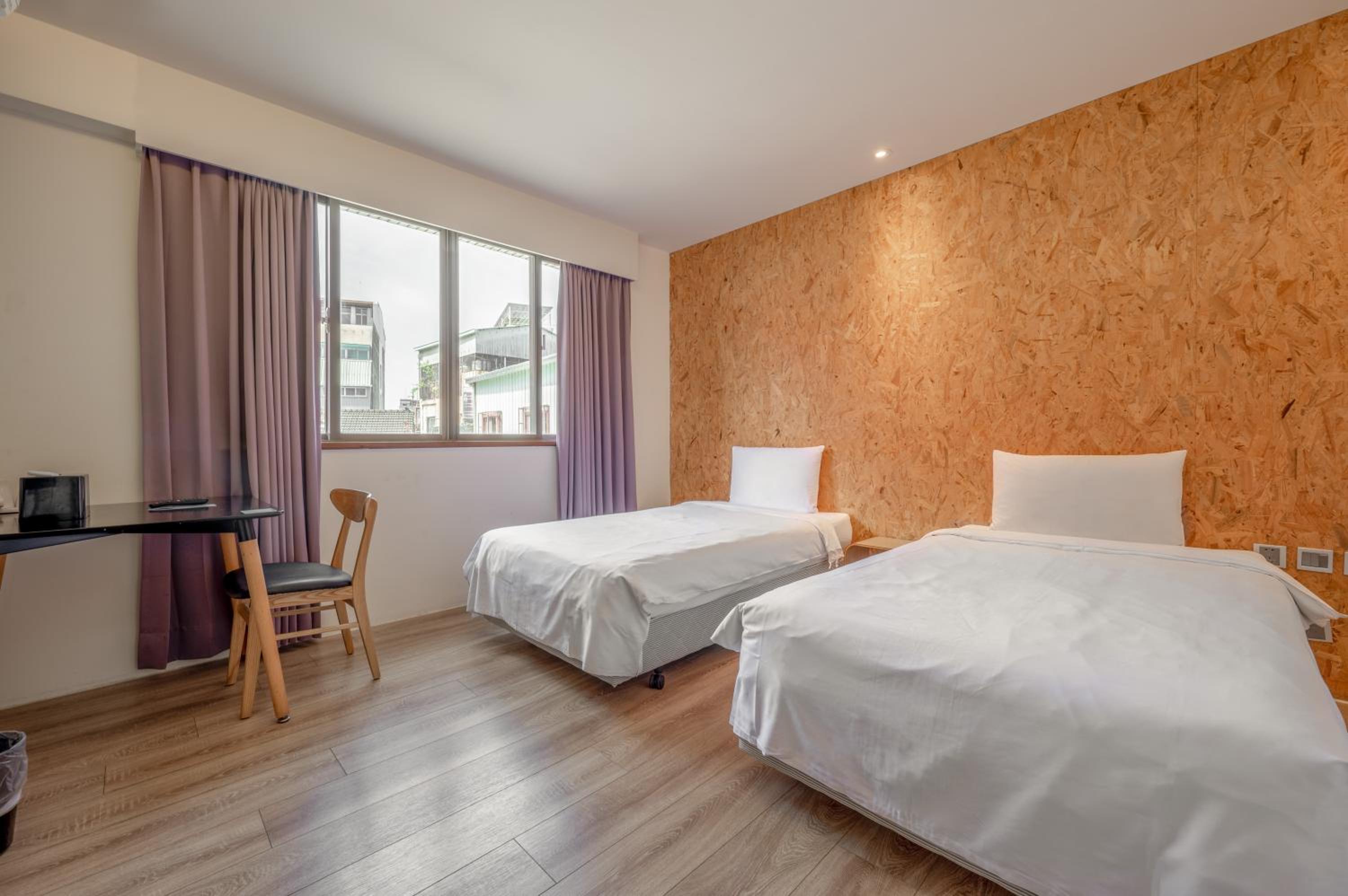 Light Hostel - Tainan
