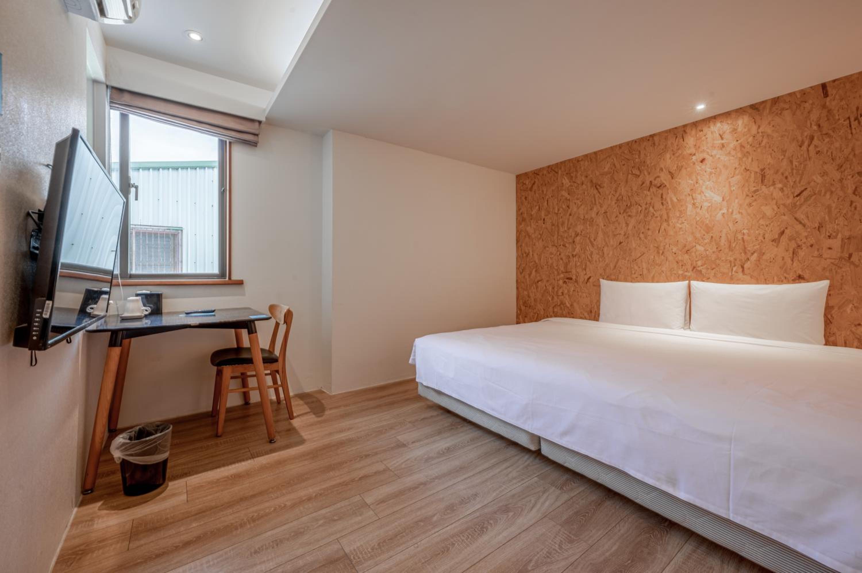 Light Hostel - Tainan
