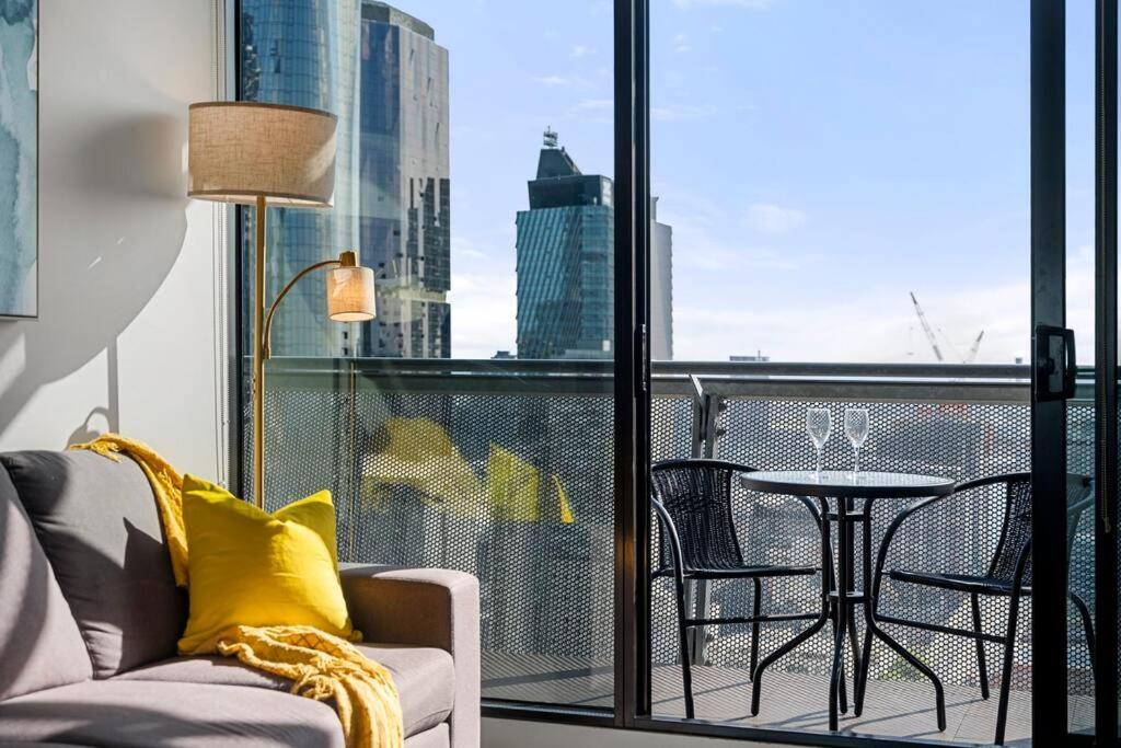 Hotel Breathtaking View - 2br Apt In Melbourne Cbd W Gym