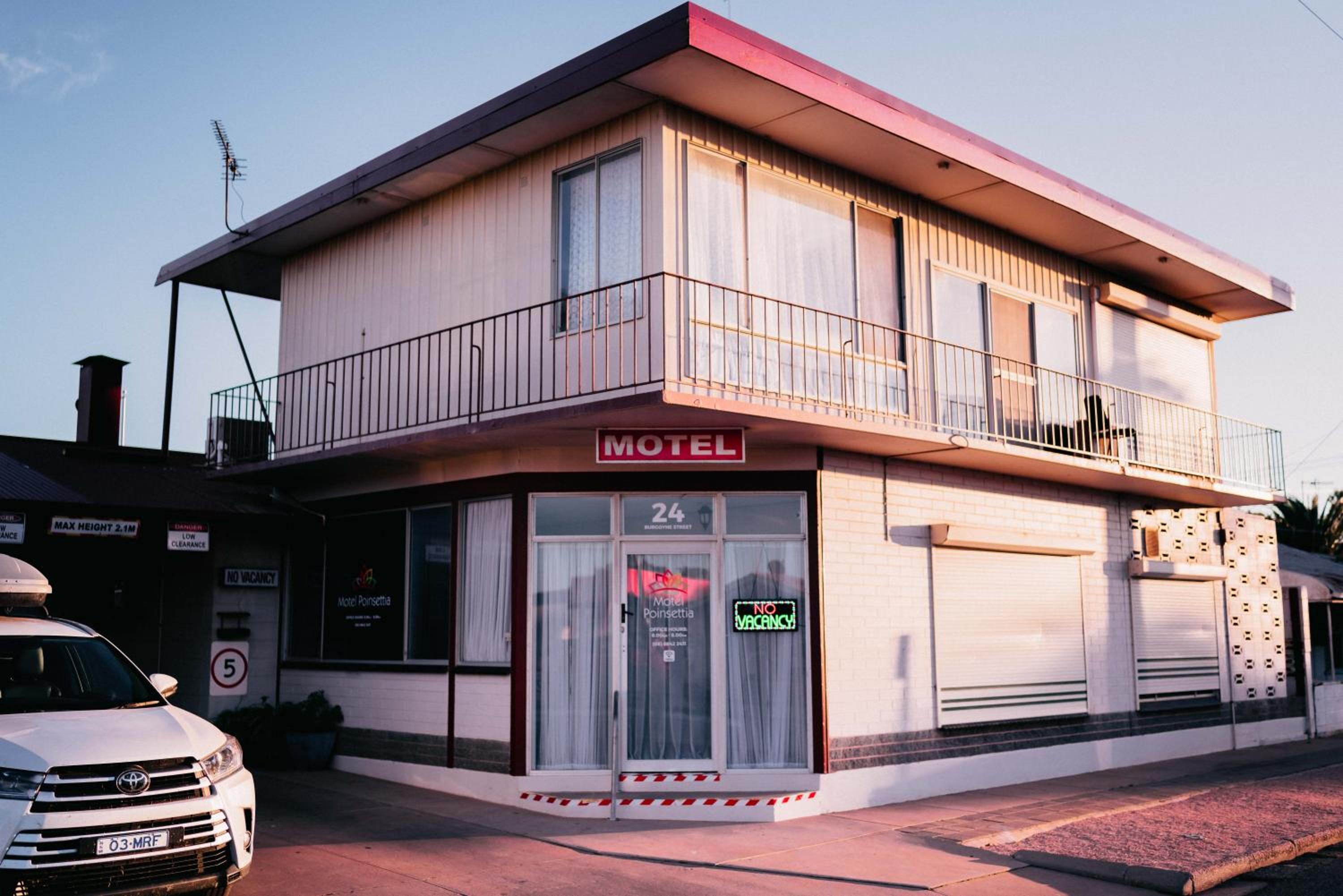 Motel Poinsettia view 2