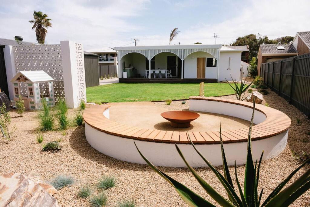Casa Billie: Luxury stay 200m to pristine coastline