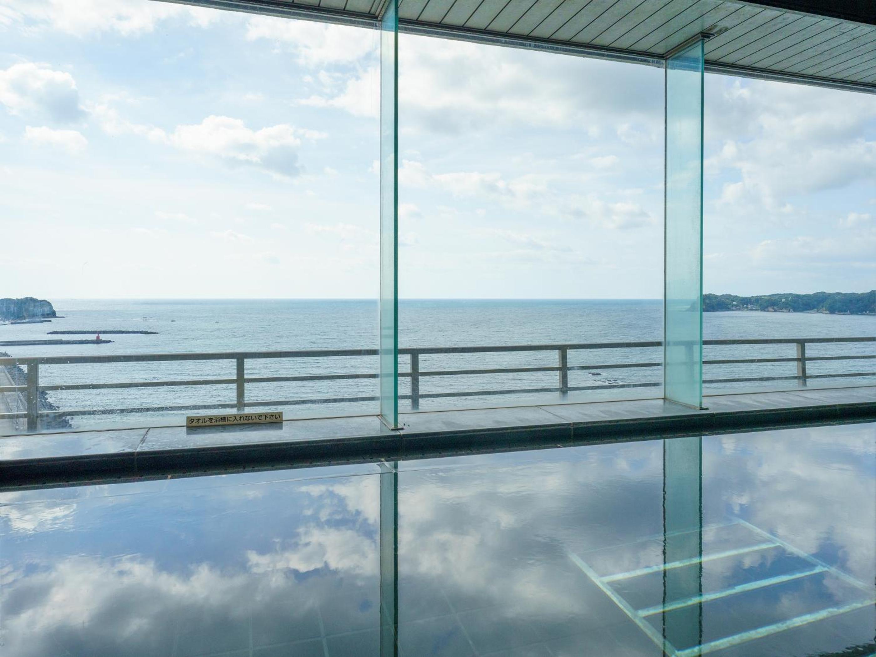 Mikazuki Sea-Park Hotel Katsuura