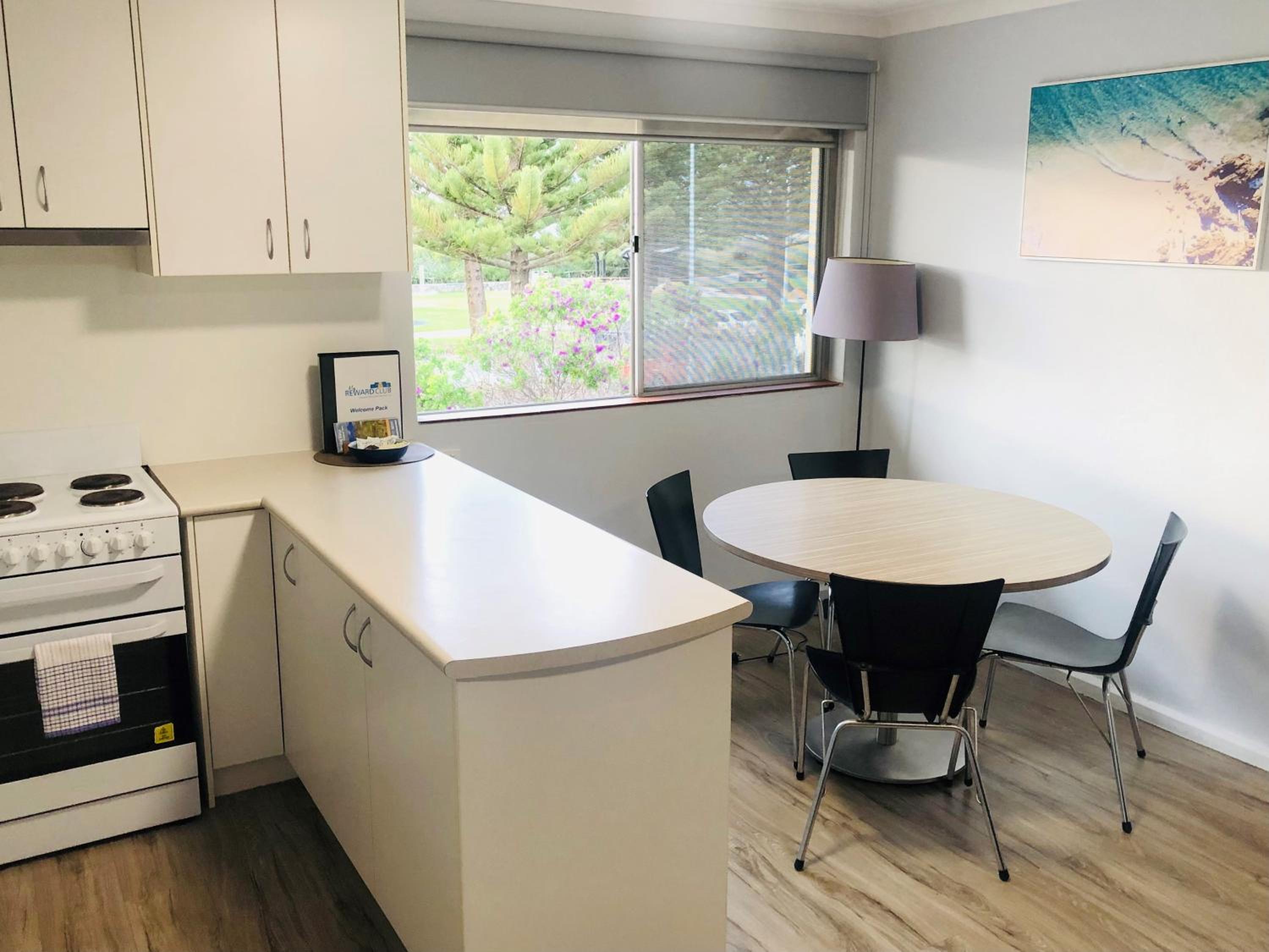 API Middleton Beach Front Apartments Albany