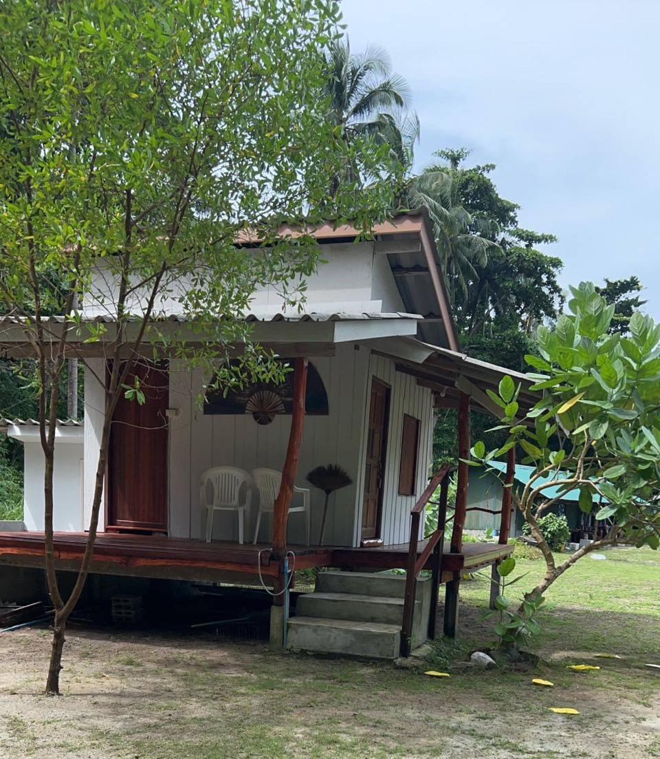 Koh Ngai Seafood view 2