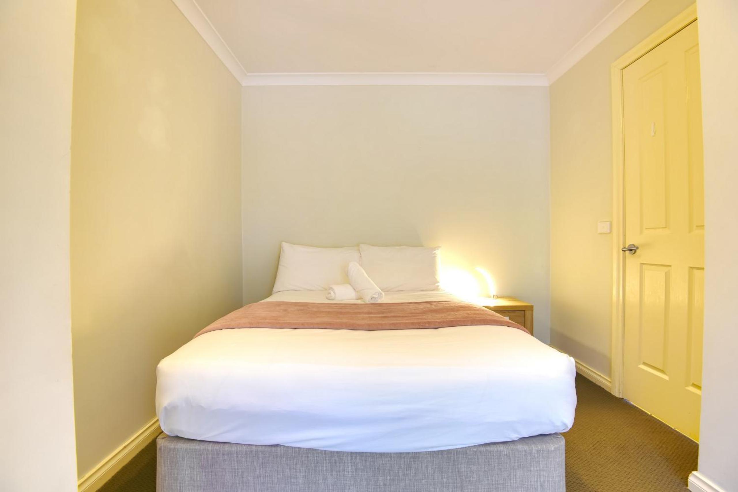 Scenic pet friendly home that sleeps 10