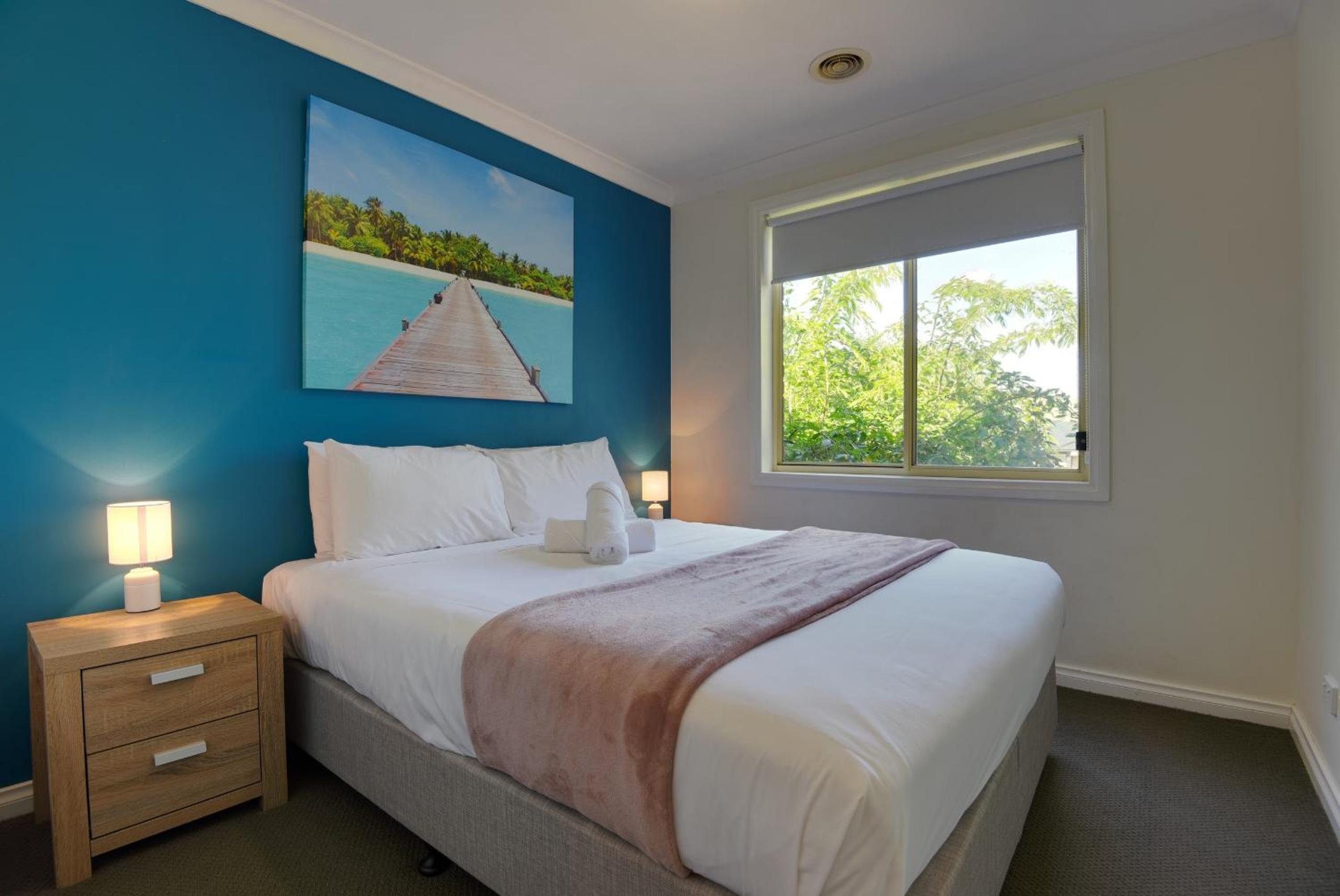 Scenic pet friendly home that sleeps 10