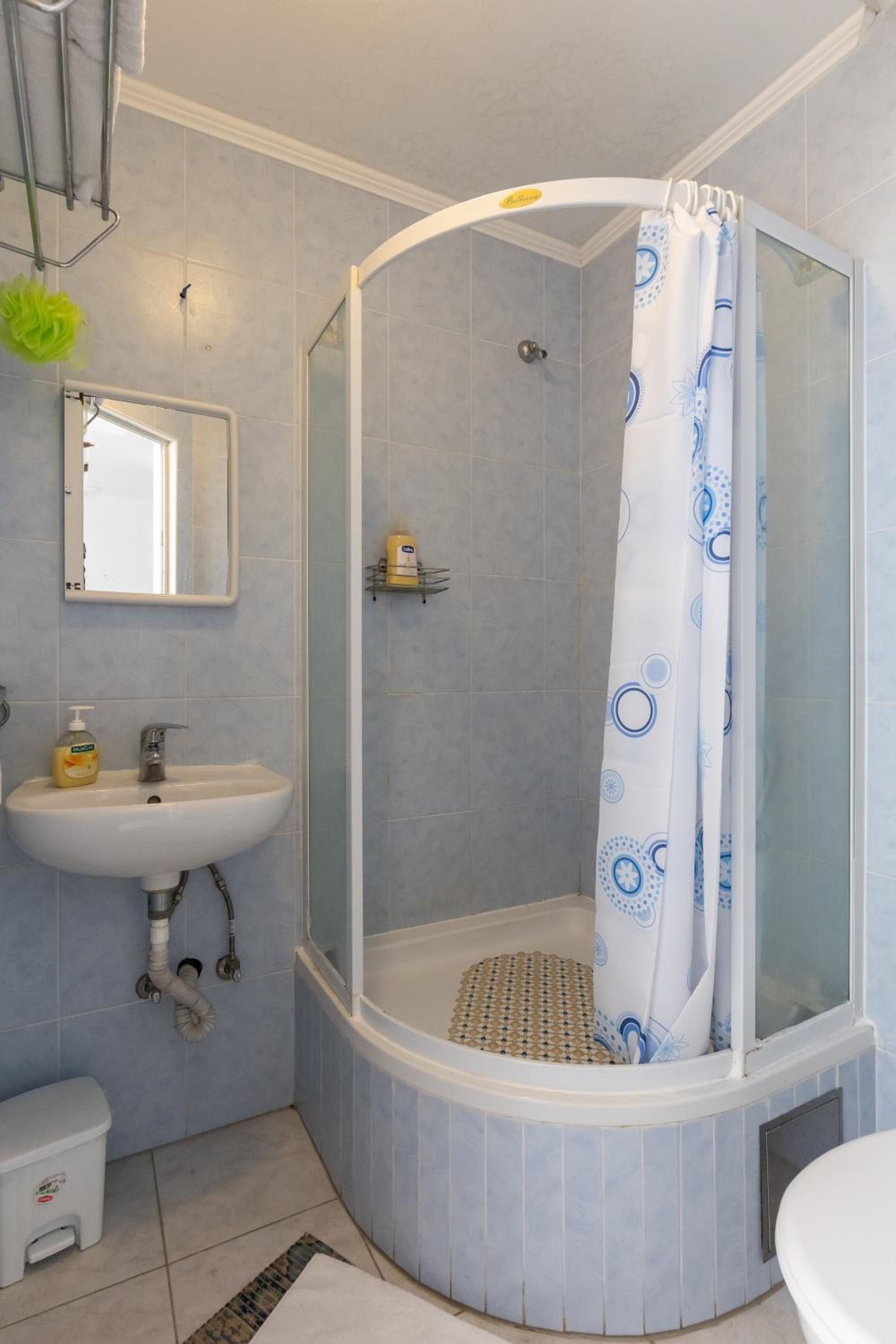 B&B BUZA HOUSE