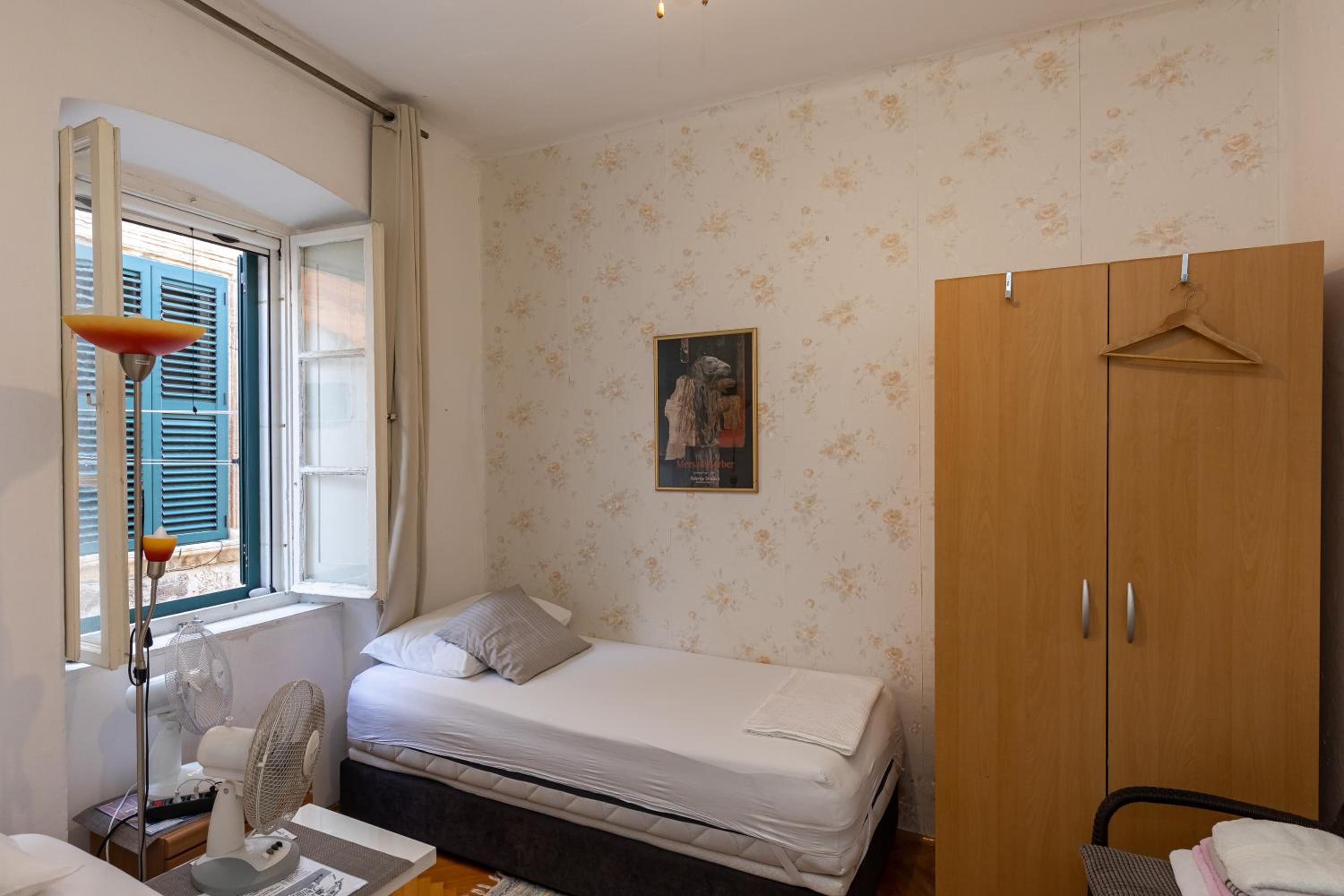 B&B BUZA HOUSE