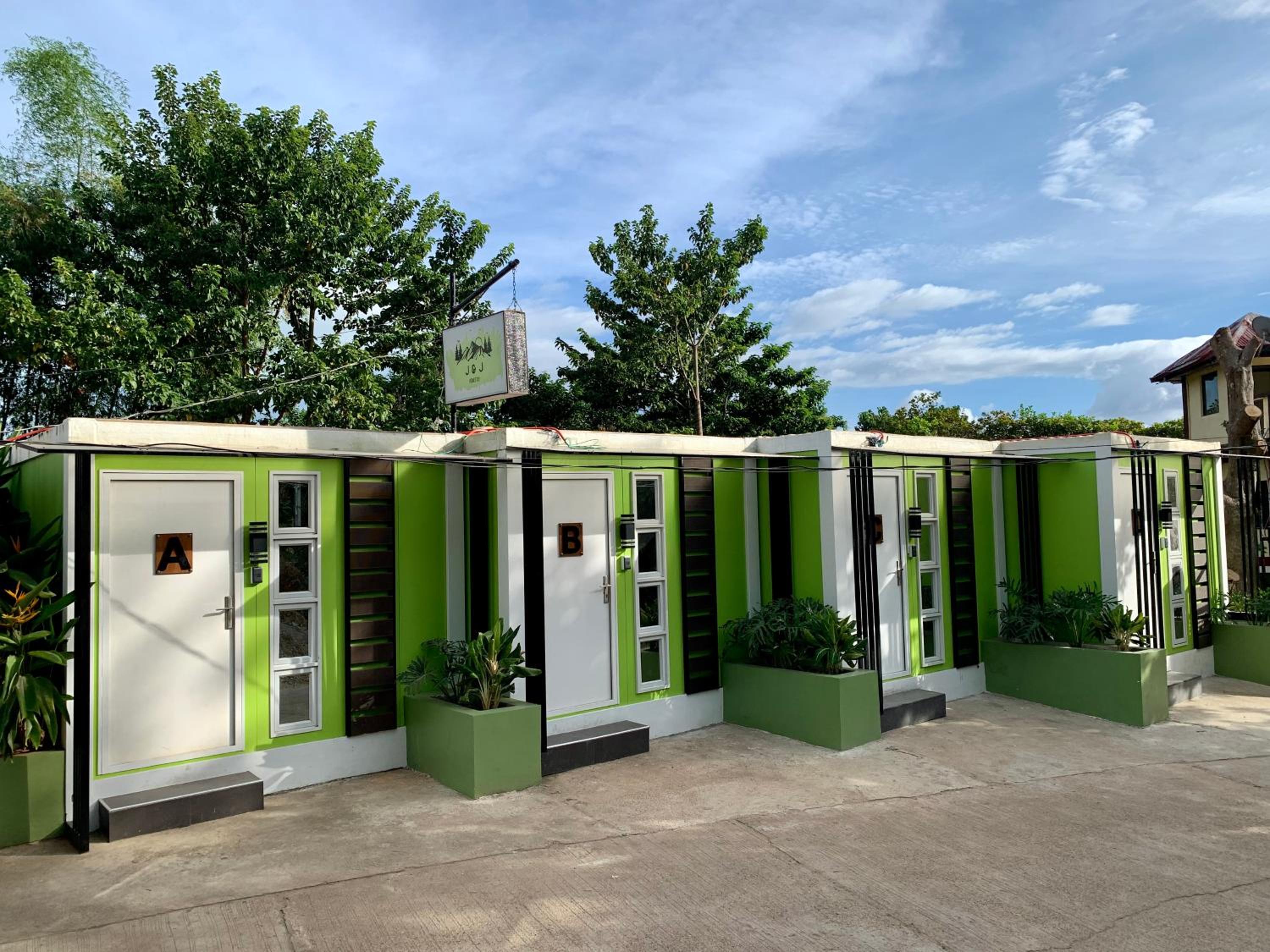 J & J Homestay view 3
