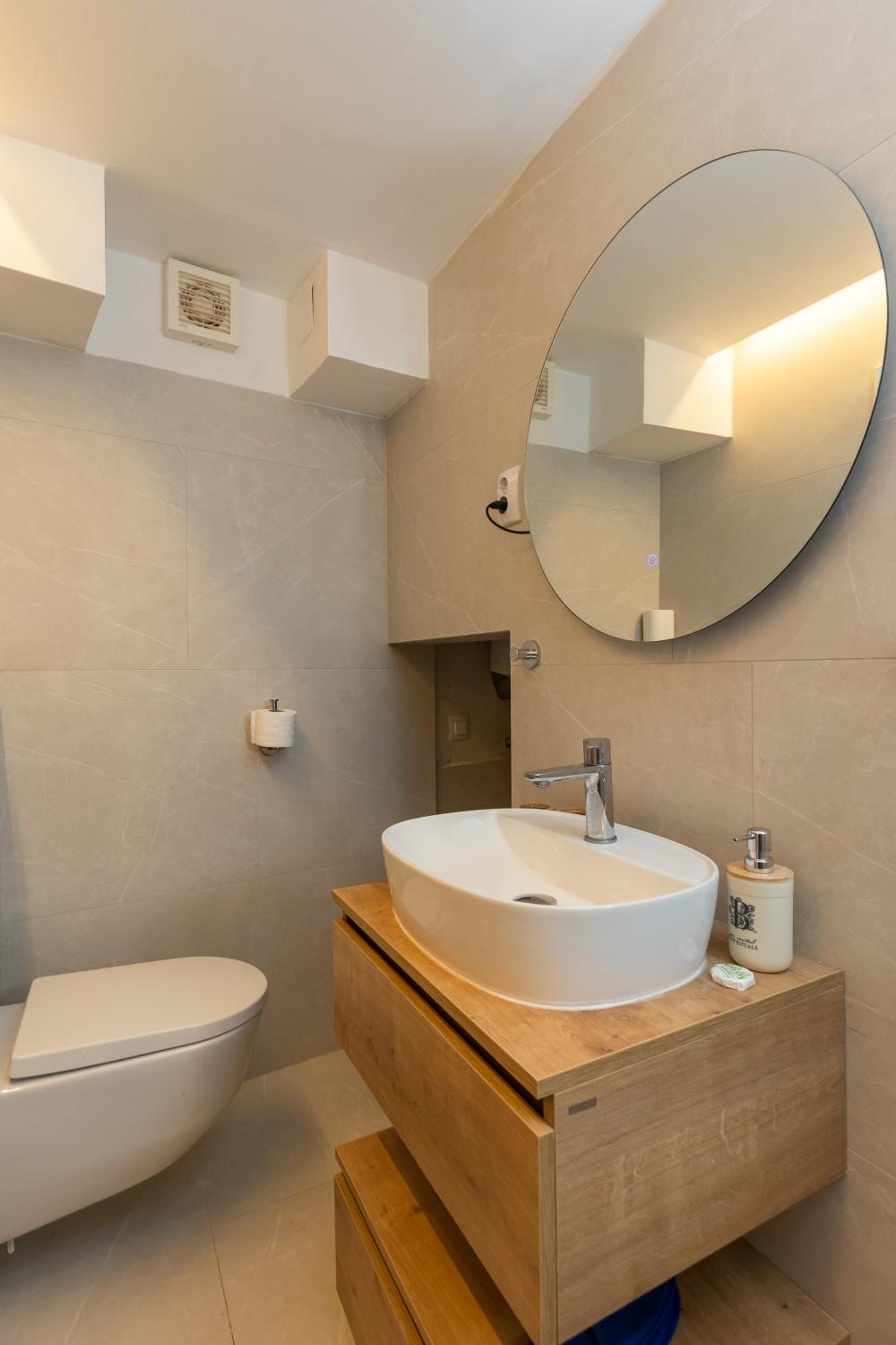 B&B BUZA HOUSE