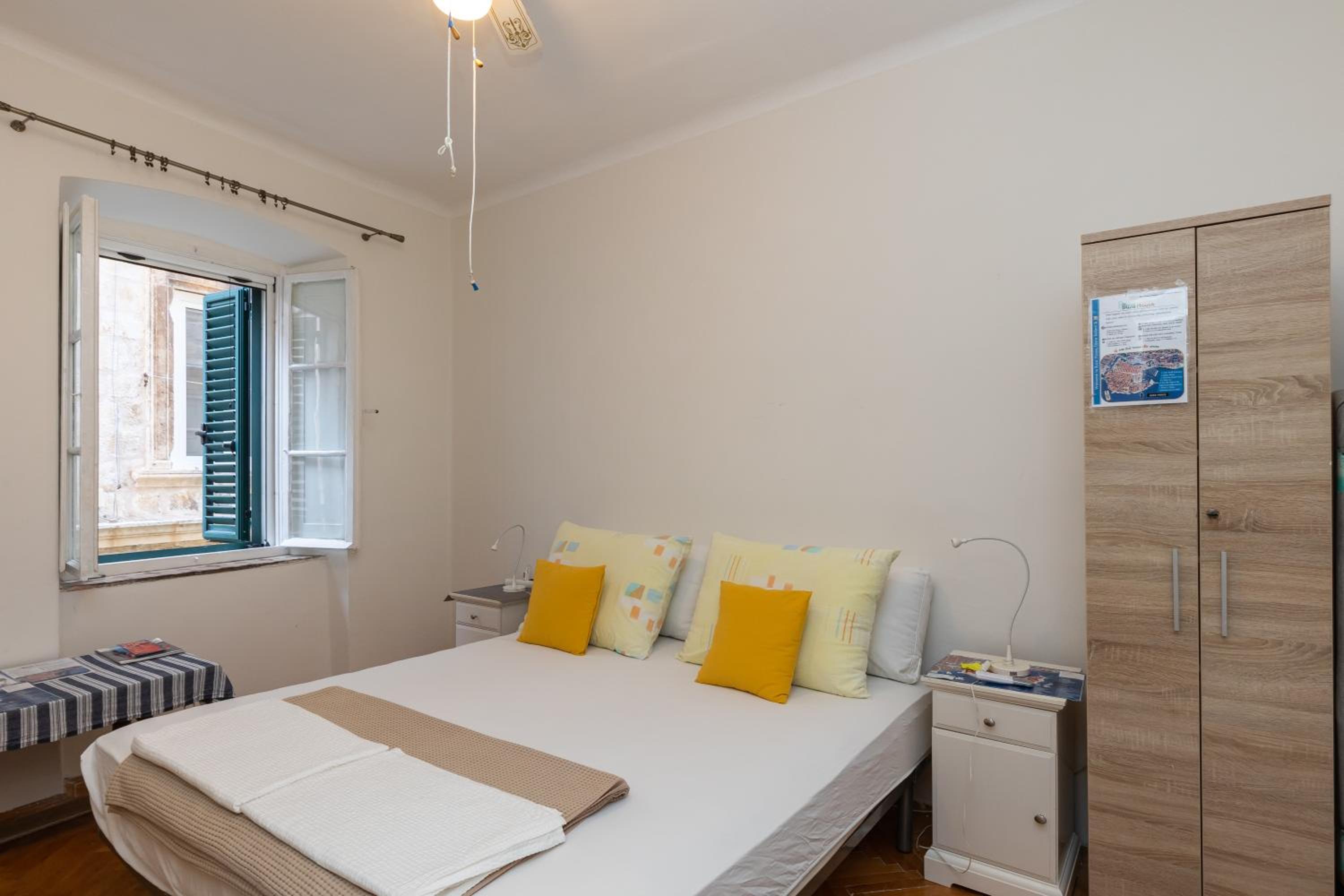 B&B BUZA HOUSE