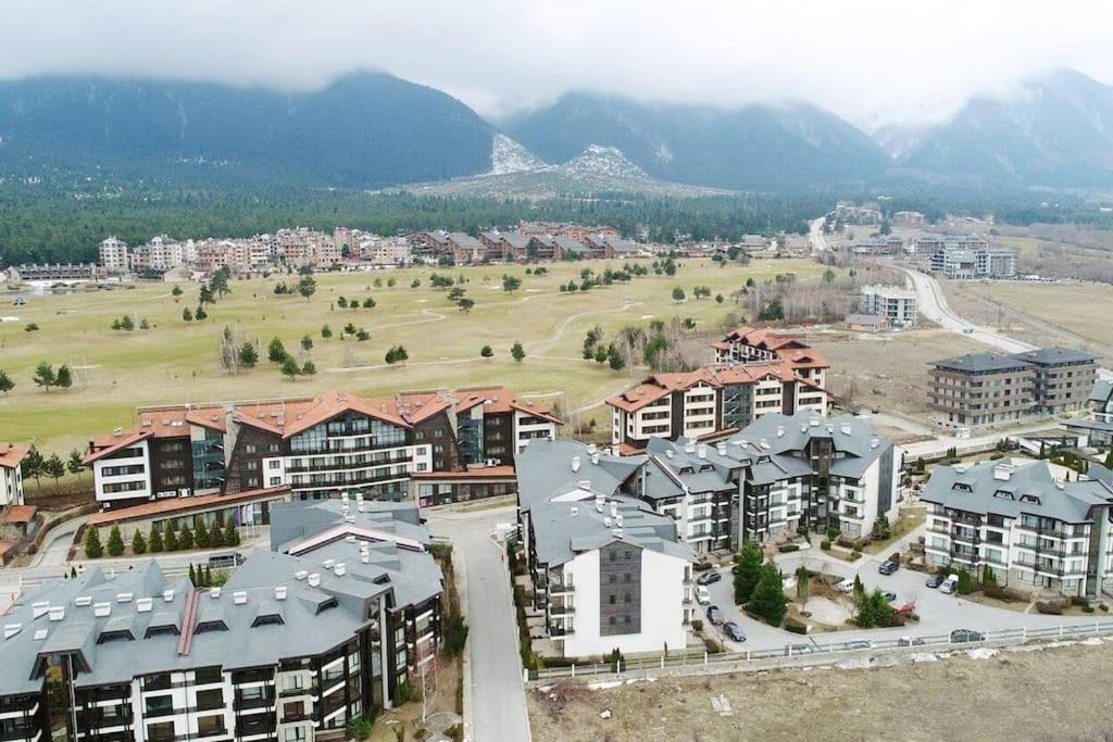 Lovely apartment in Aspen Golf Resort with SPA