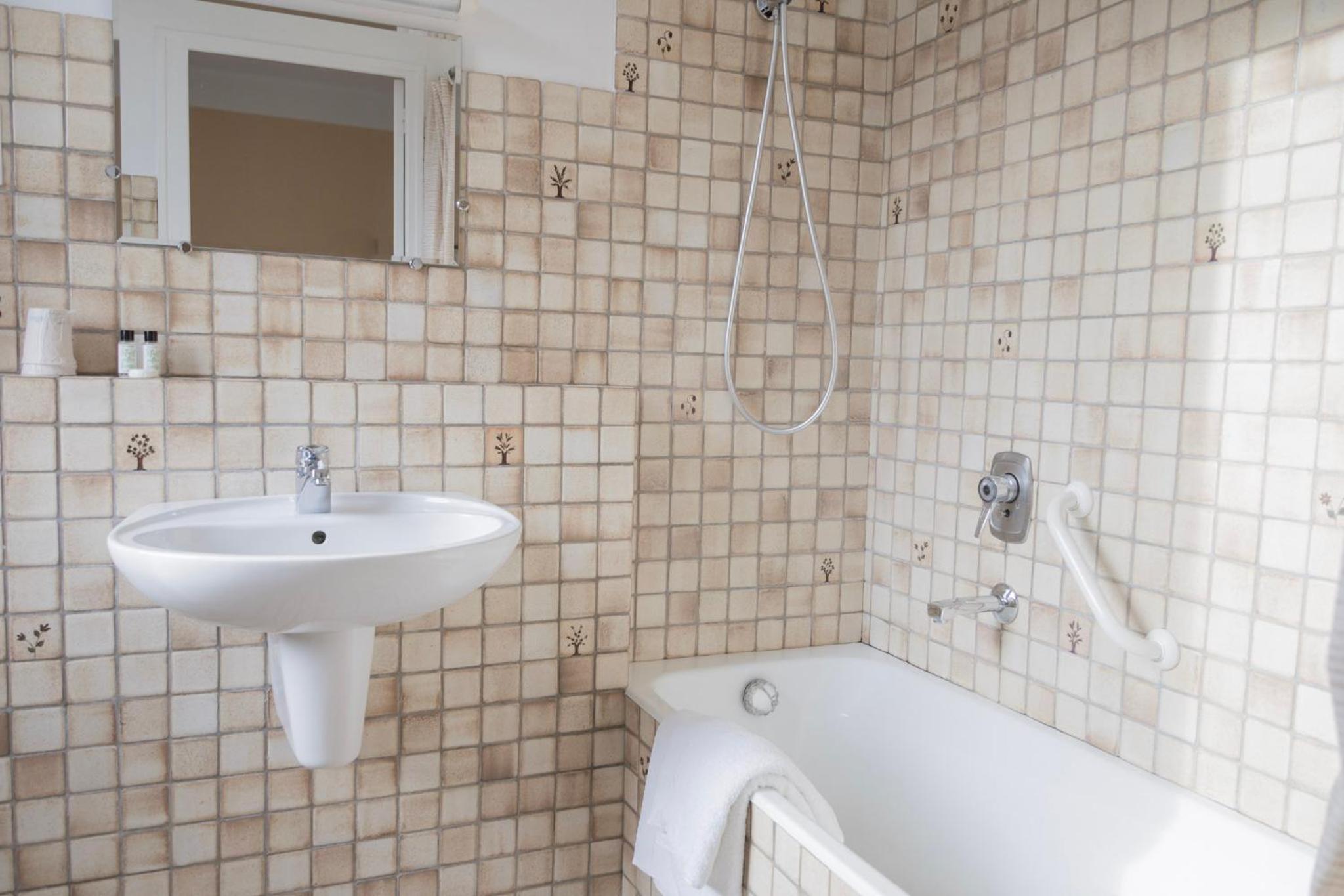 Le Blanc-Mesnil Vacations - Cit'Hotel Aero-Hotel - Property Image 21