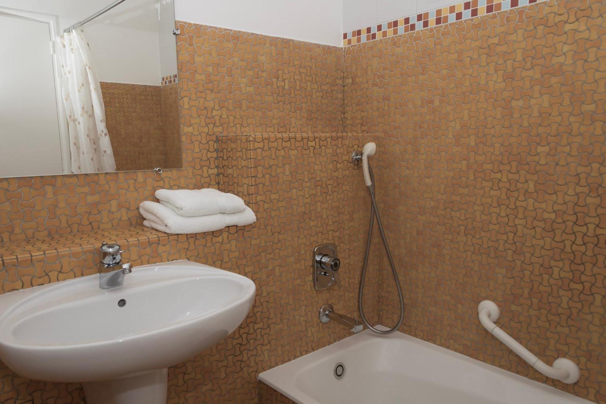 Le Blanc-Mesnil Vacations - Cit'Hotel Aero-Hotel - Property Image 22