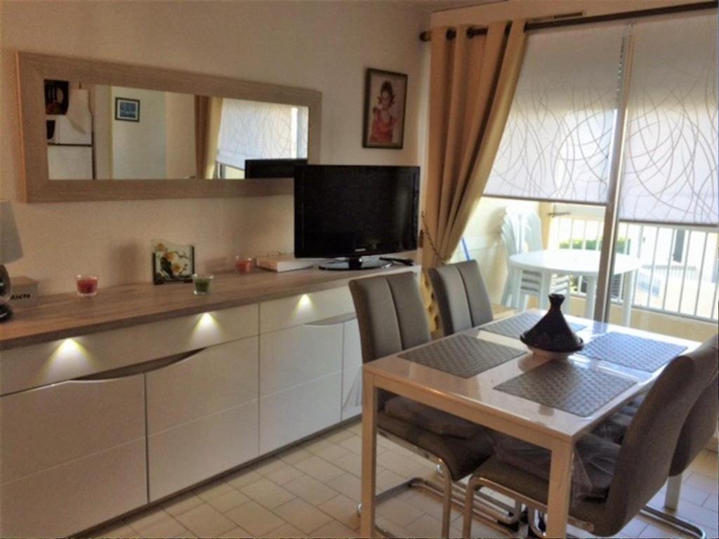 Accès direct plage pour ce superbe T2 moderne et fonctionnel - 6FR325 view 4