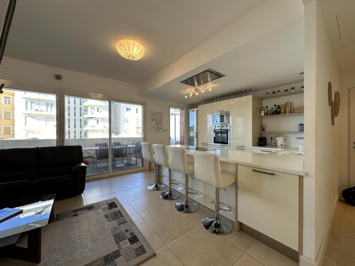 Nice apartment with terrace - close to the beach photo 2