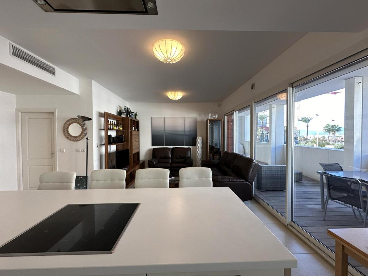Nice apartment with terrace - close to the beach photo 3
