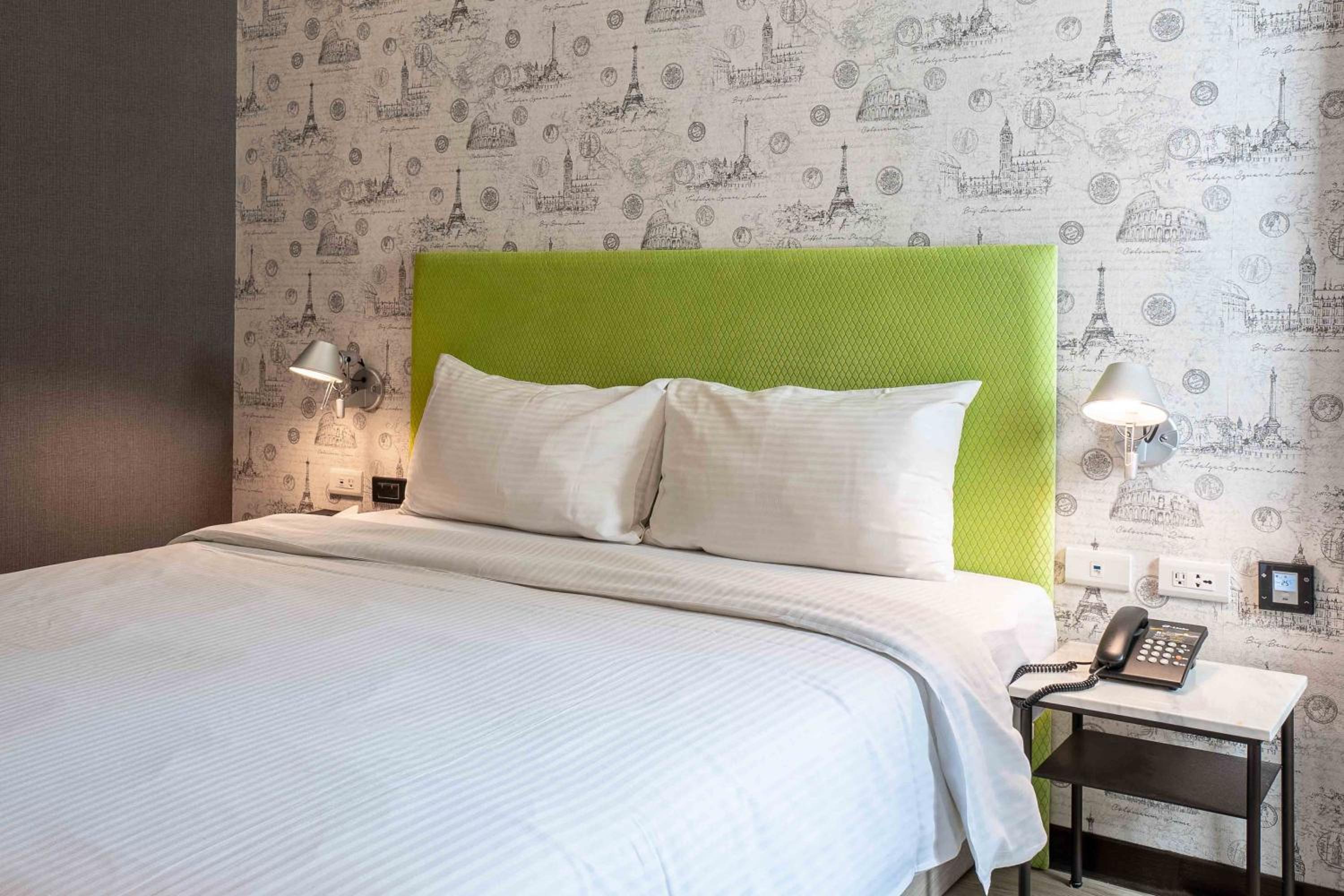 CHECK inn Taichung Ziyou