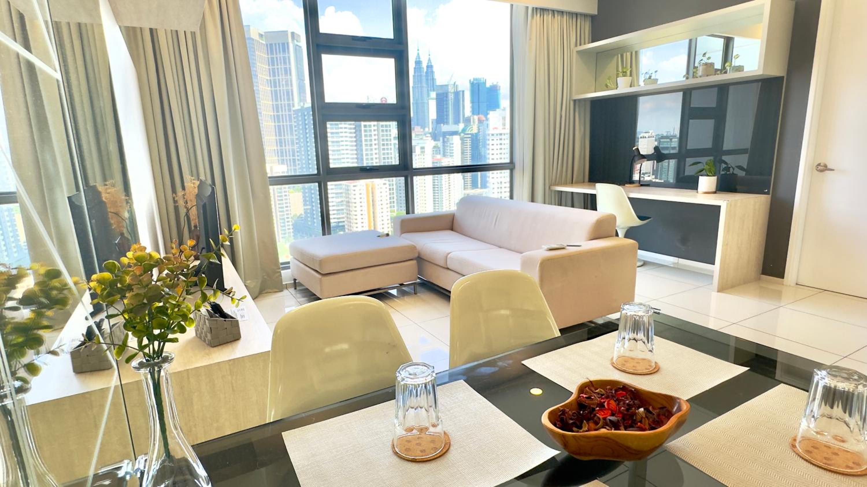 Extravagant Family-Biz Nest @ Robertson 30F