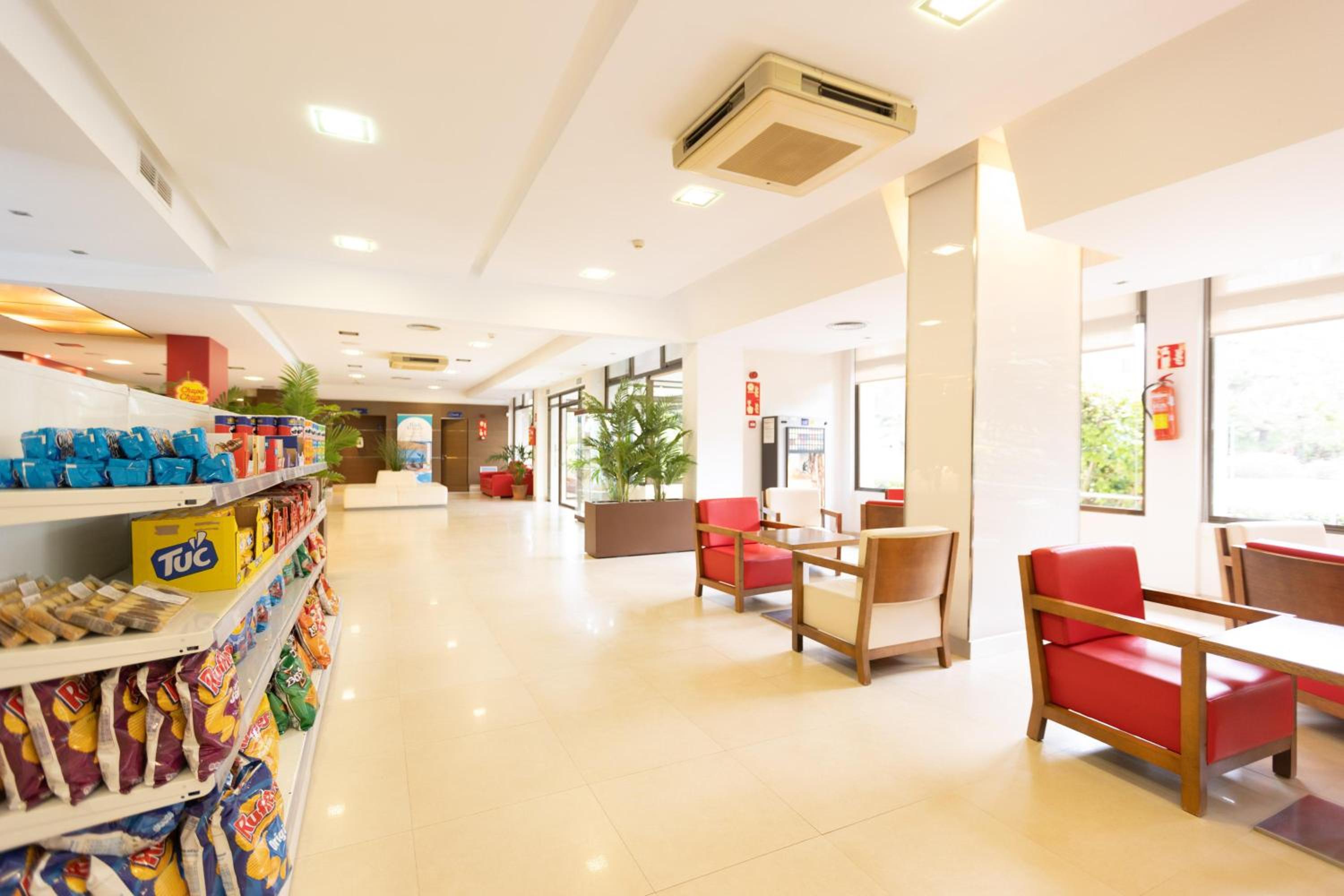 Playa de Palma Vacations - Hotel Pabisa Chico - Property Image 3