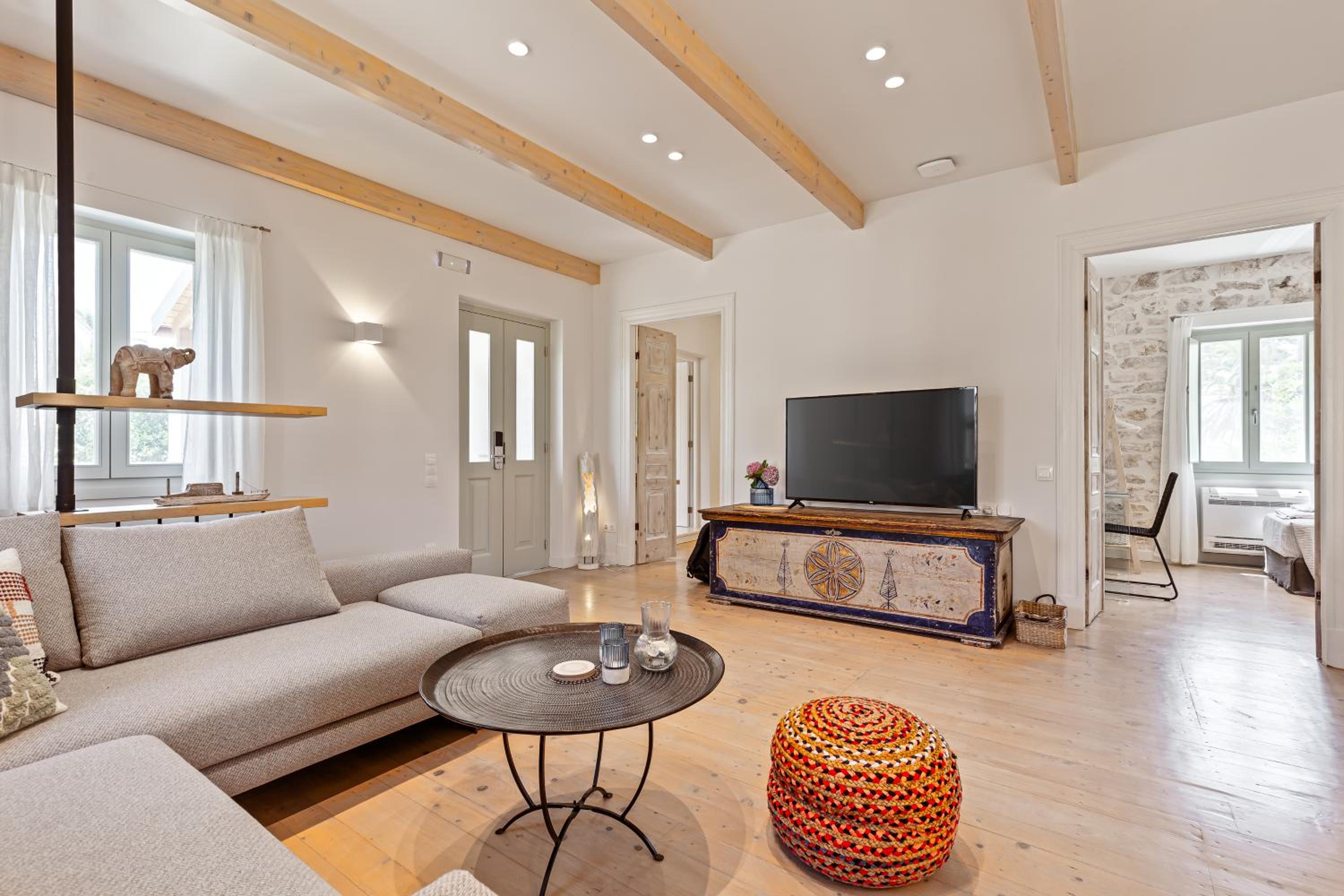 Hortensia House by WhiteDream Villas view 4